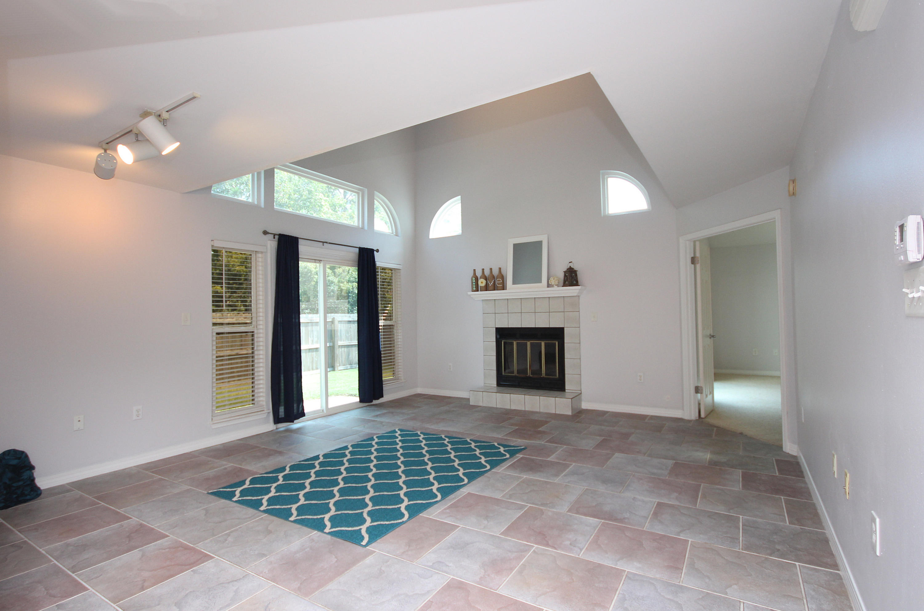 COVENTRY PARK VLG PH II - Residential