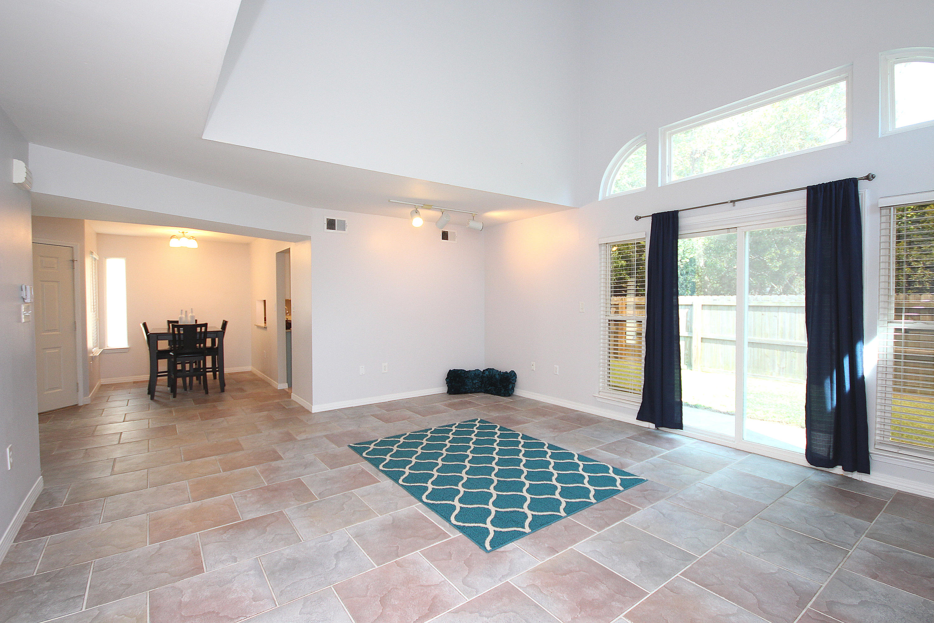 COVENTRY PARK VLG PH II - Residential