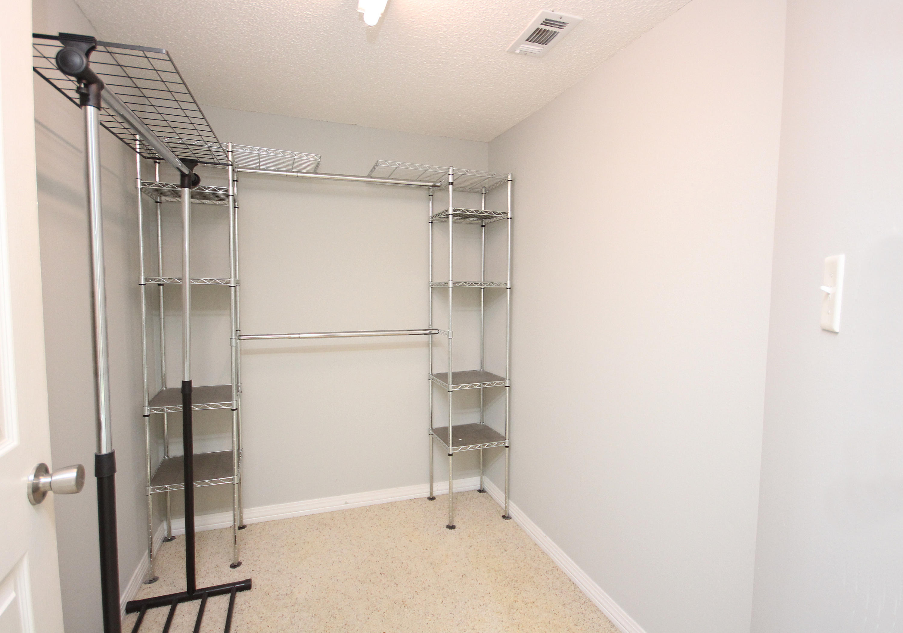 COVENTRY PARK VLG PH II - Residential