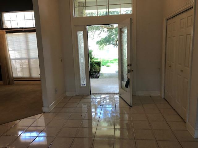 LAKE POINTE - Residential