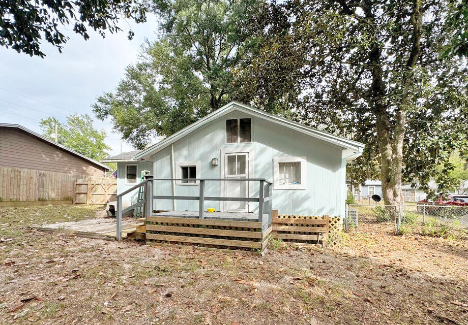 FLORIDA HEIGHTS - Residential