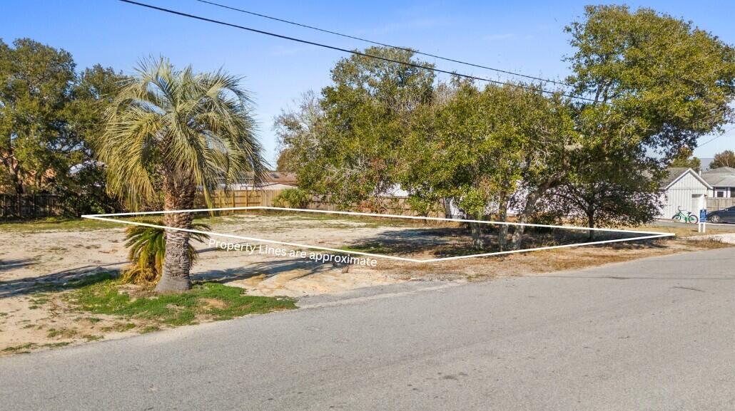 RIVIERA BEACH - Land