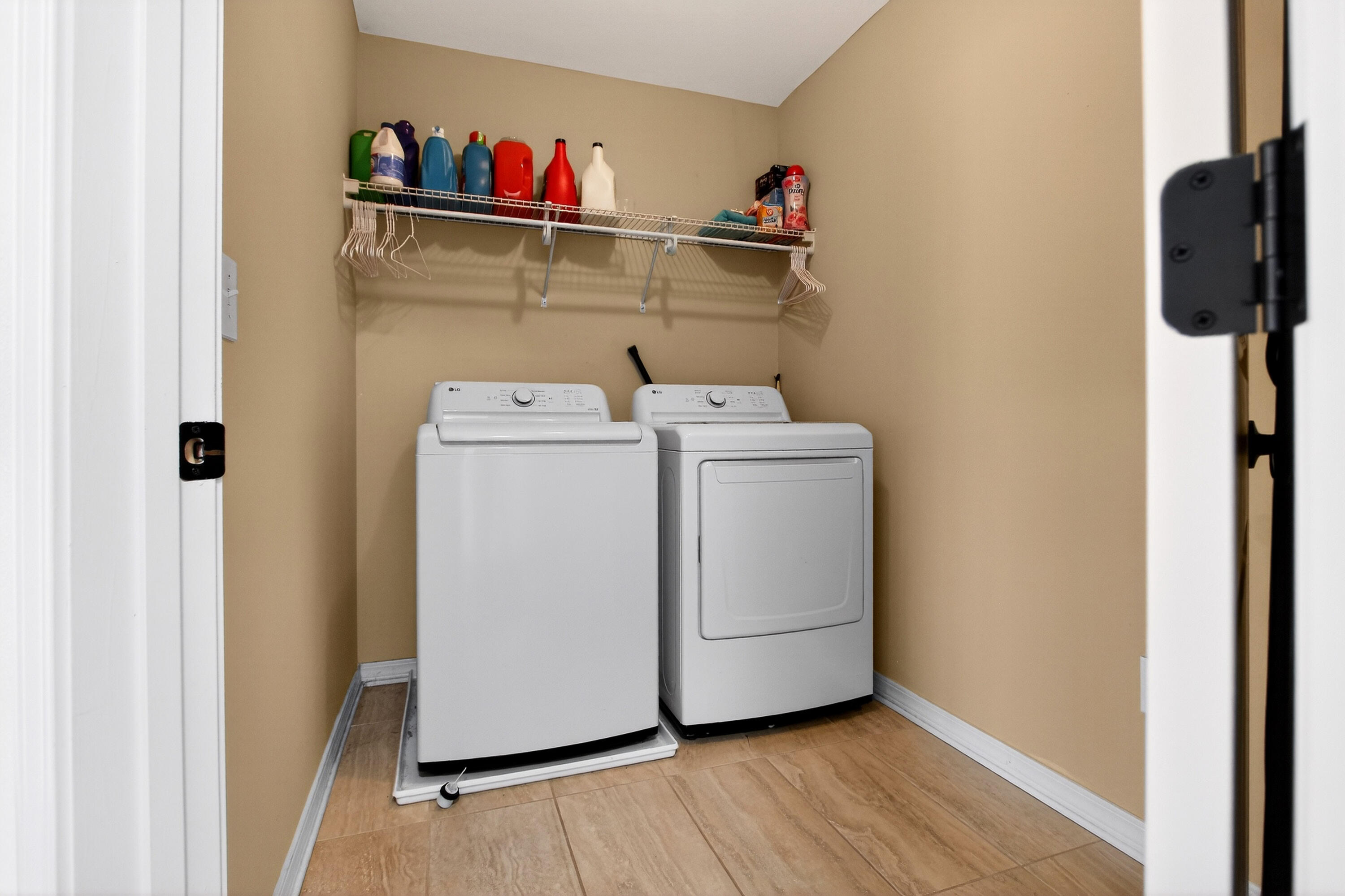 STILLWELL ESTATES - Residential Lease