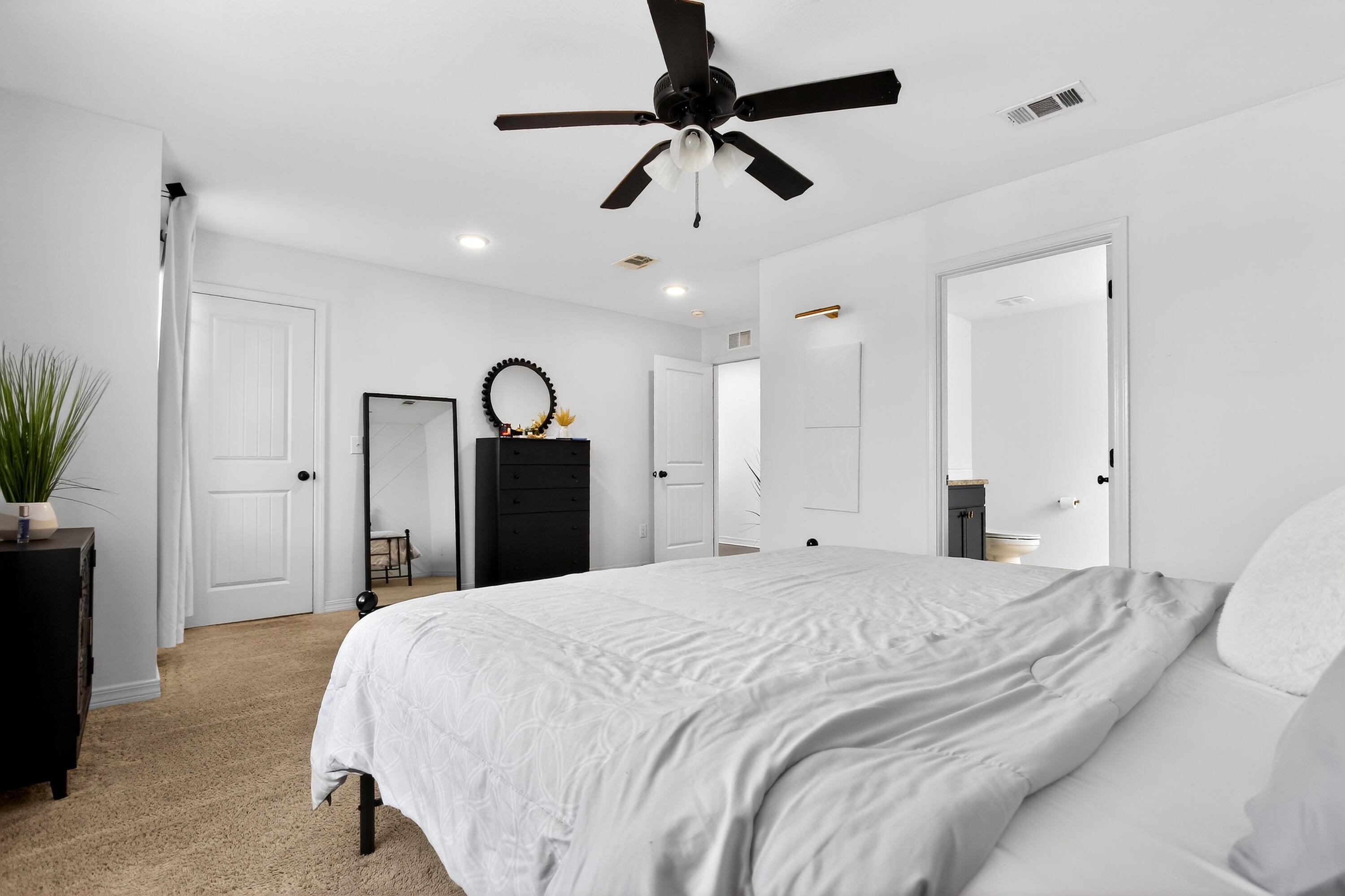 STILLWELL ESTATES - Residential Lease