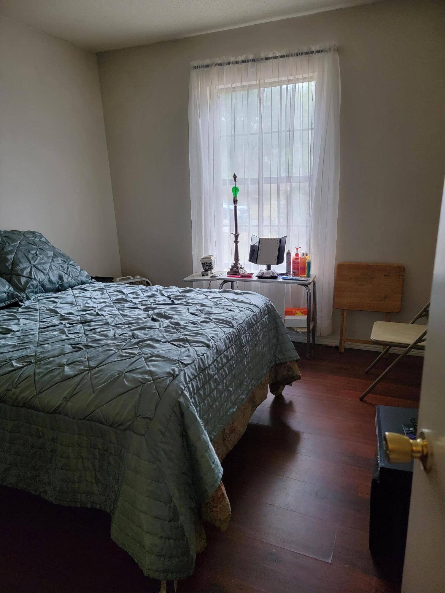 CRESTVIEW - Residential
