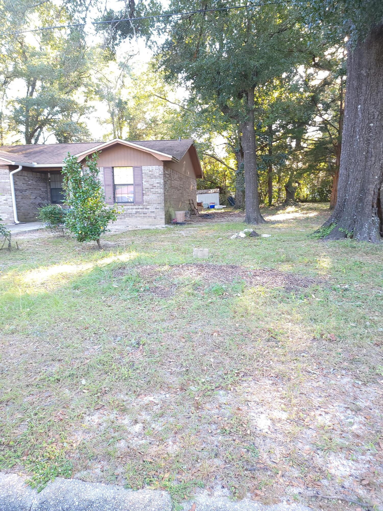 CRESTVIEW - Residential