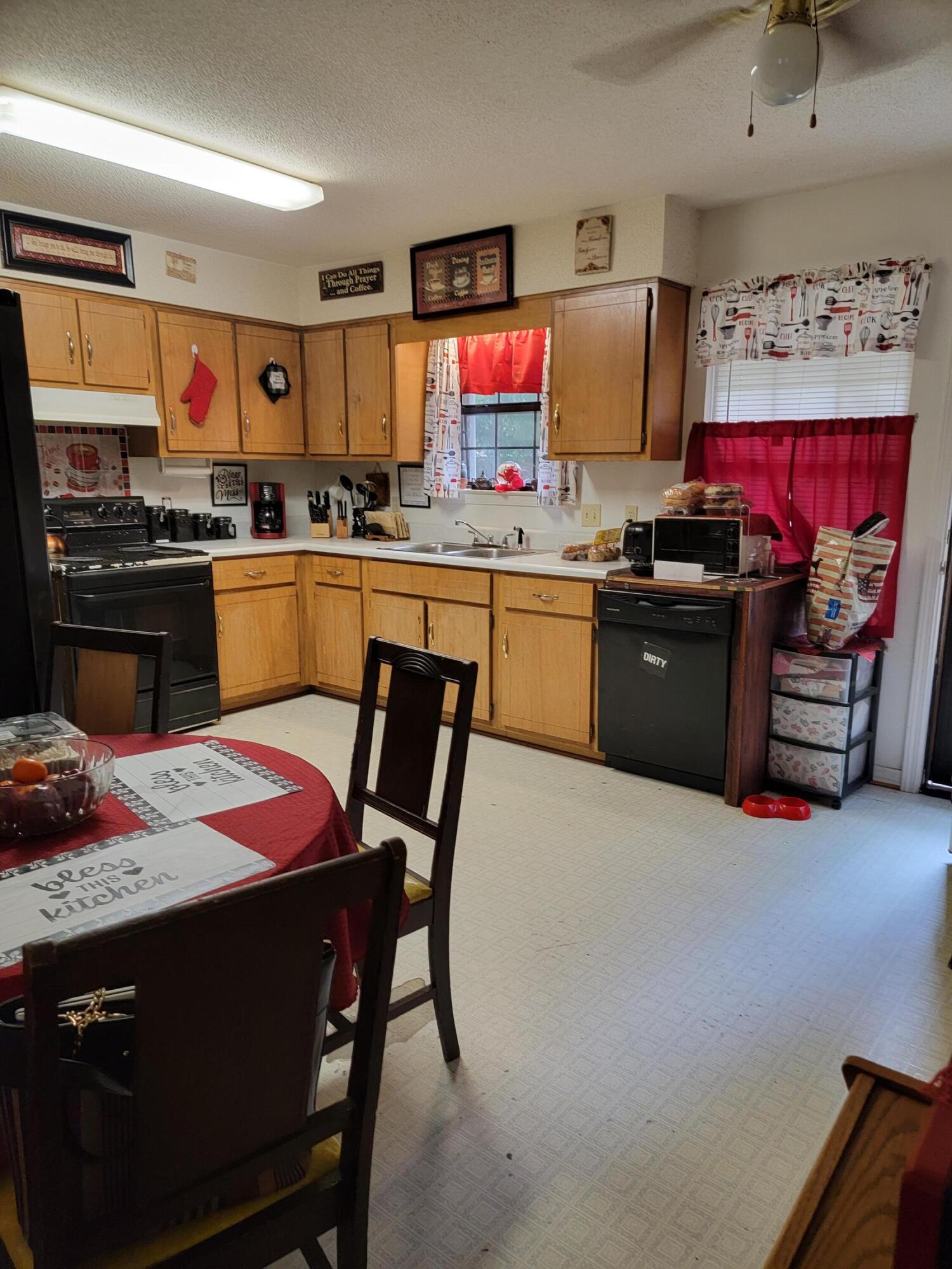 CRESTVIEW - Residential