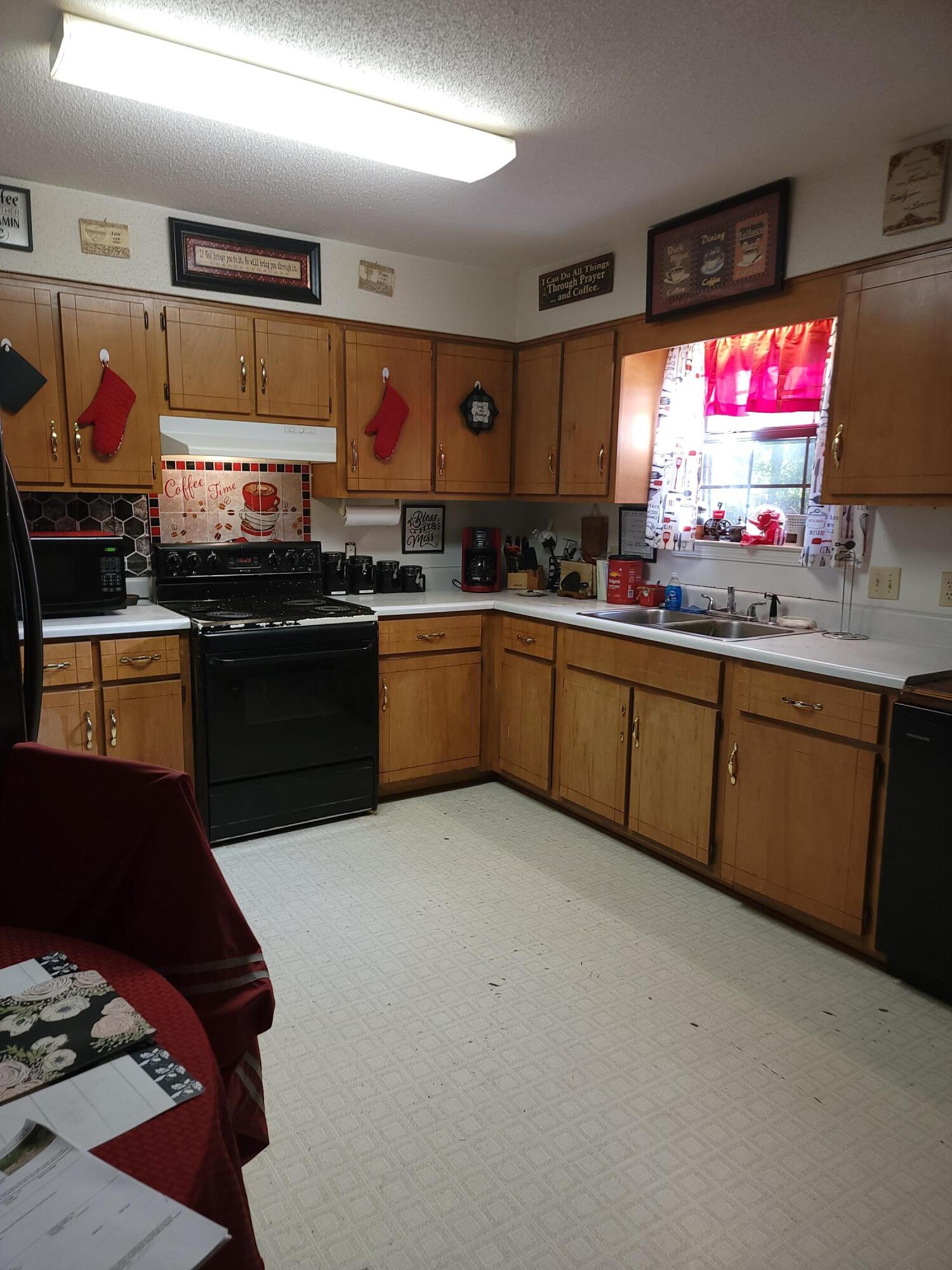 CRESTVIEW - Residential