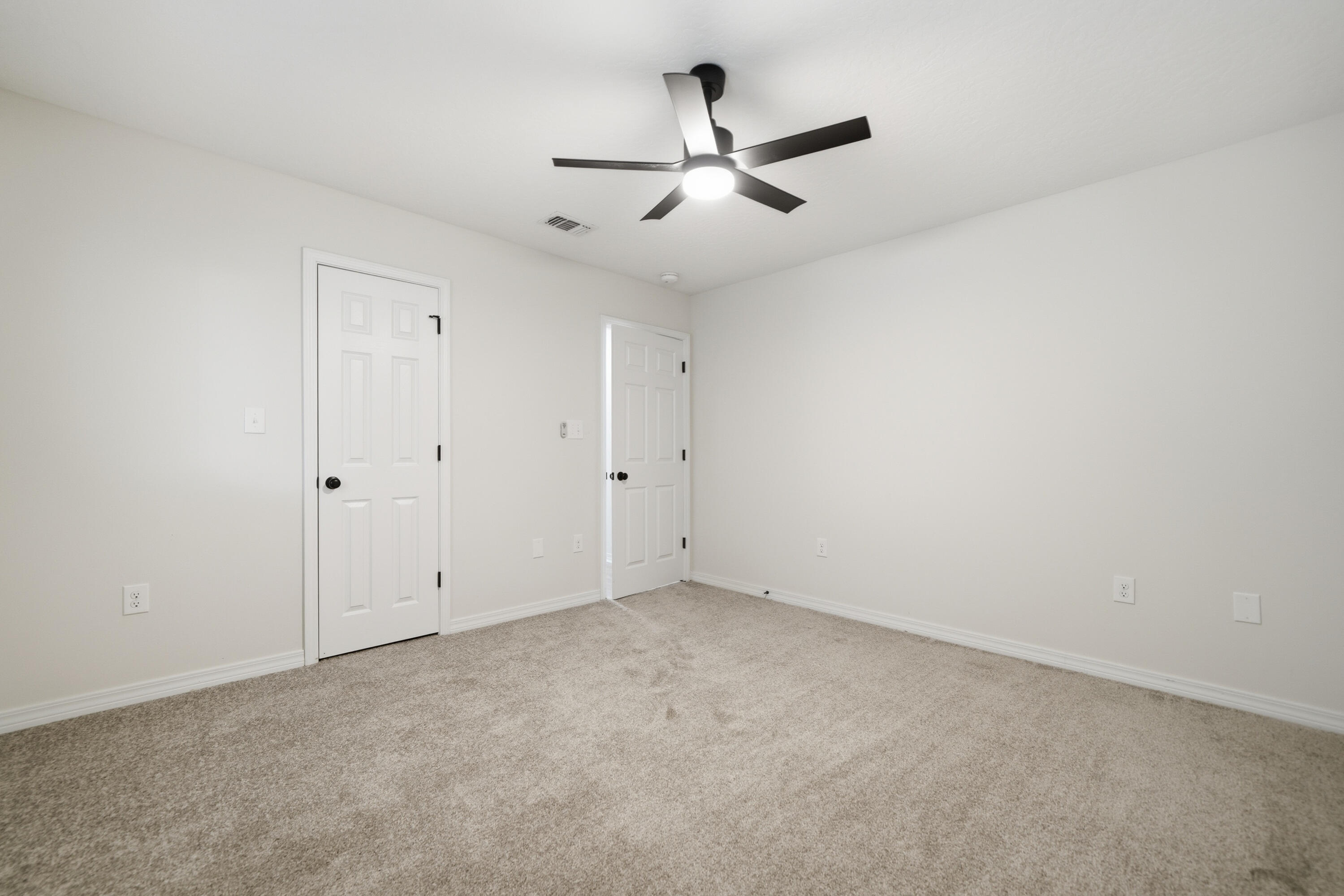 NAVARRE S/D 2ND ADDN - Residential