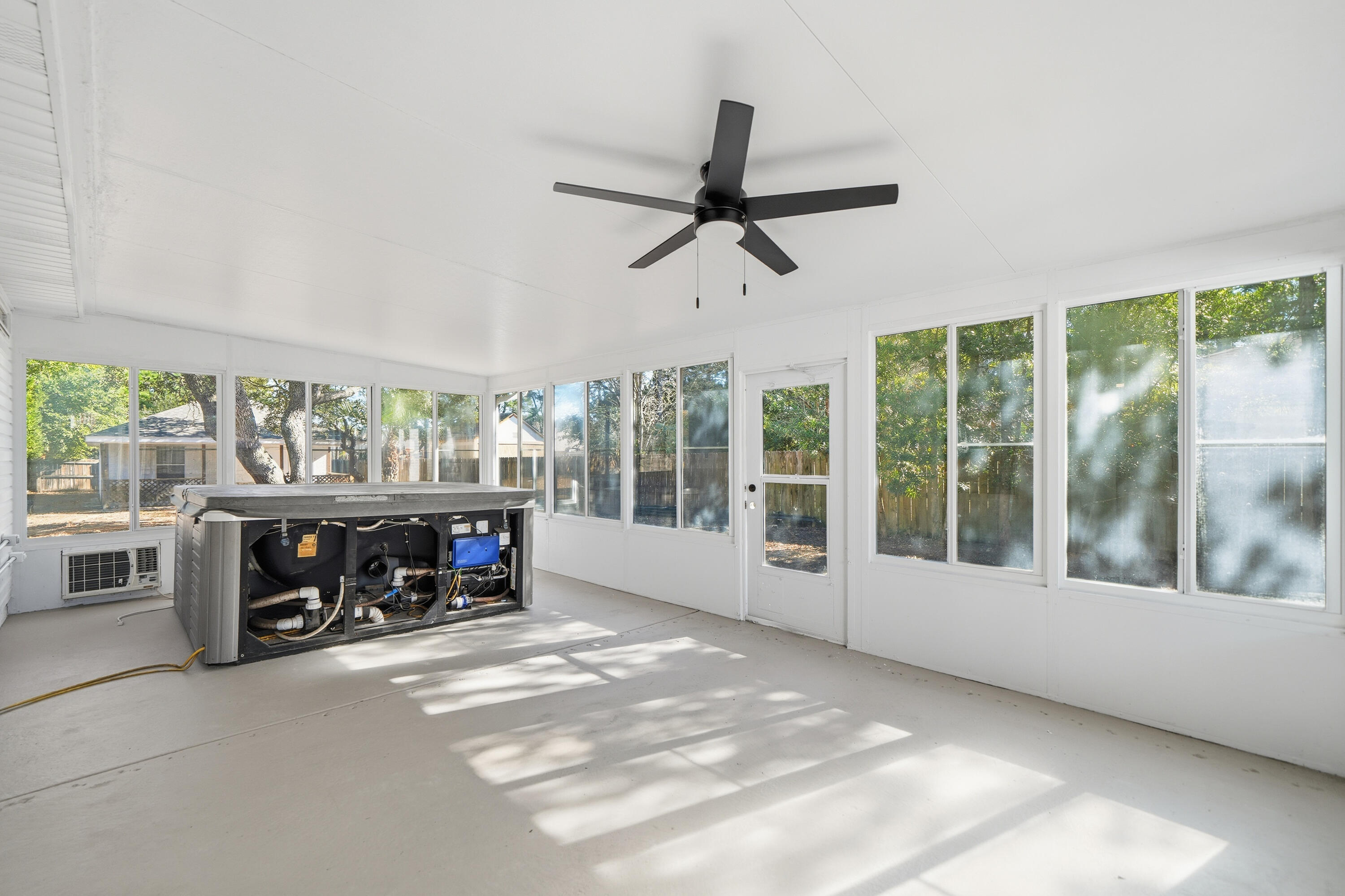 NAVARRE S/D 2ND ADDN - Residential