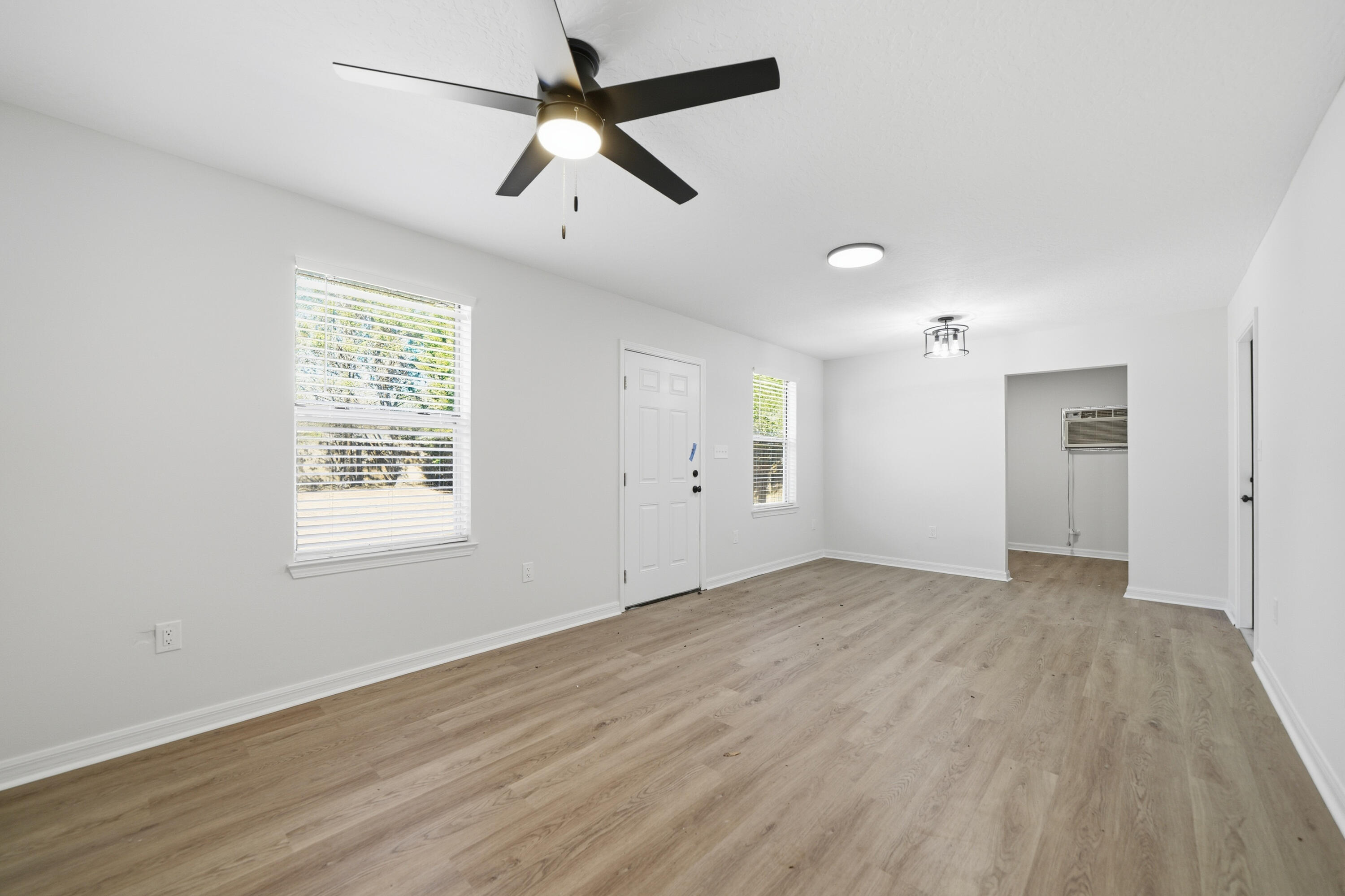 NAVARRE S/D 2ND ADDN - Residential