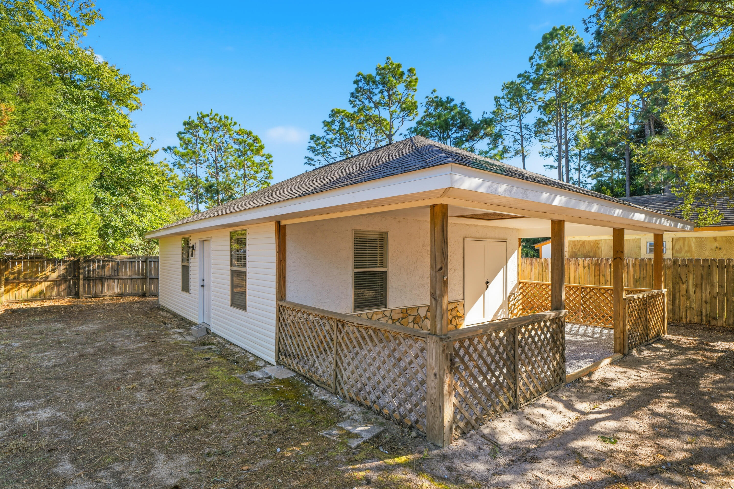 NAVARRE S/D 2ND ADDN - Residential