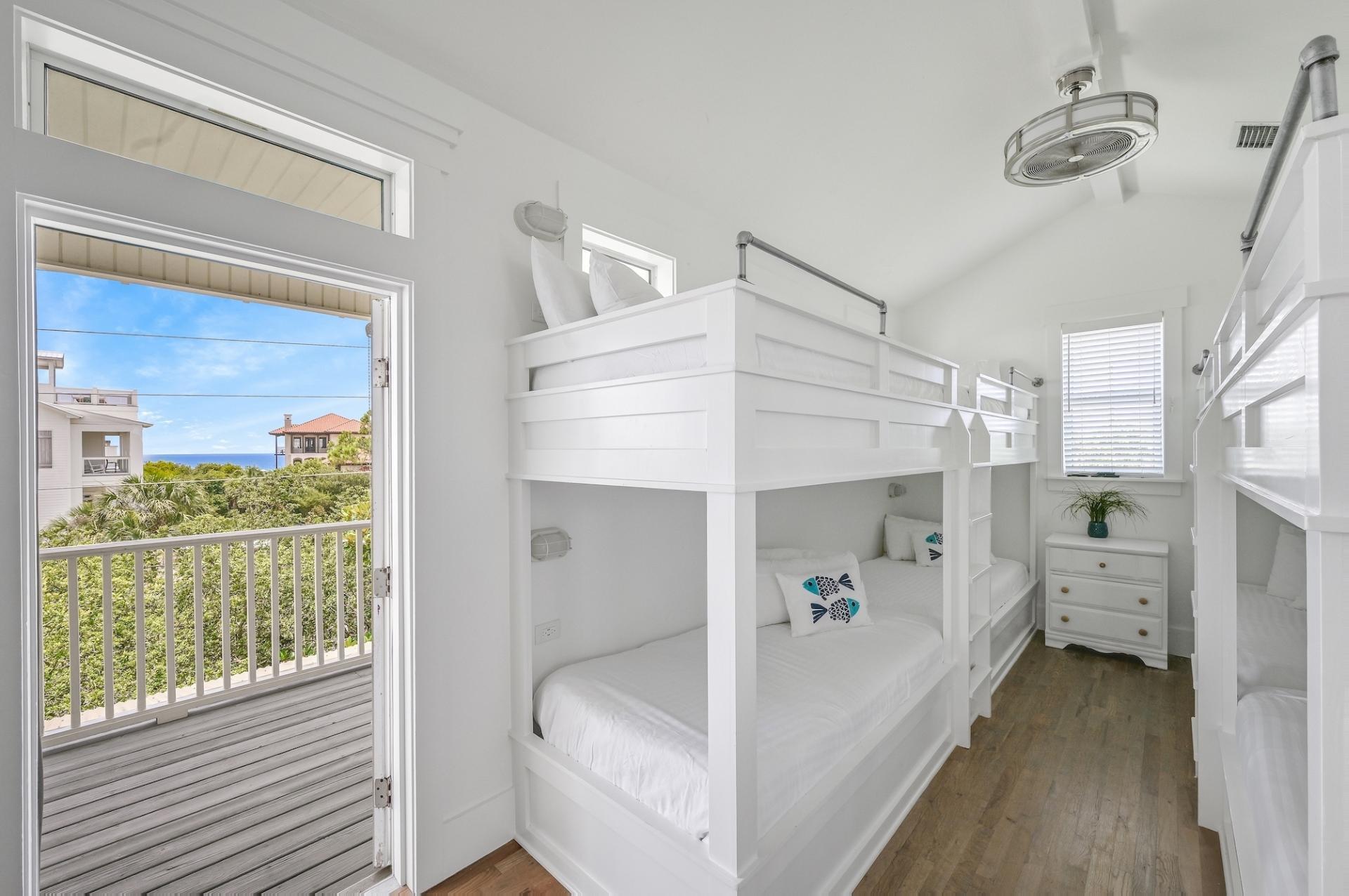 GULF SHORE MANOR - Residential