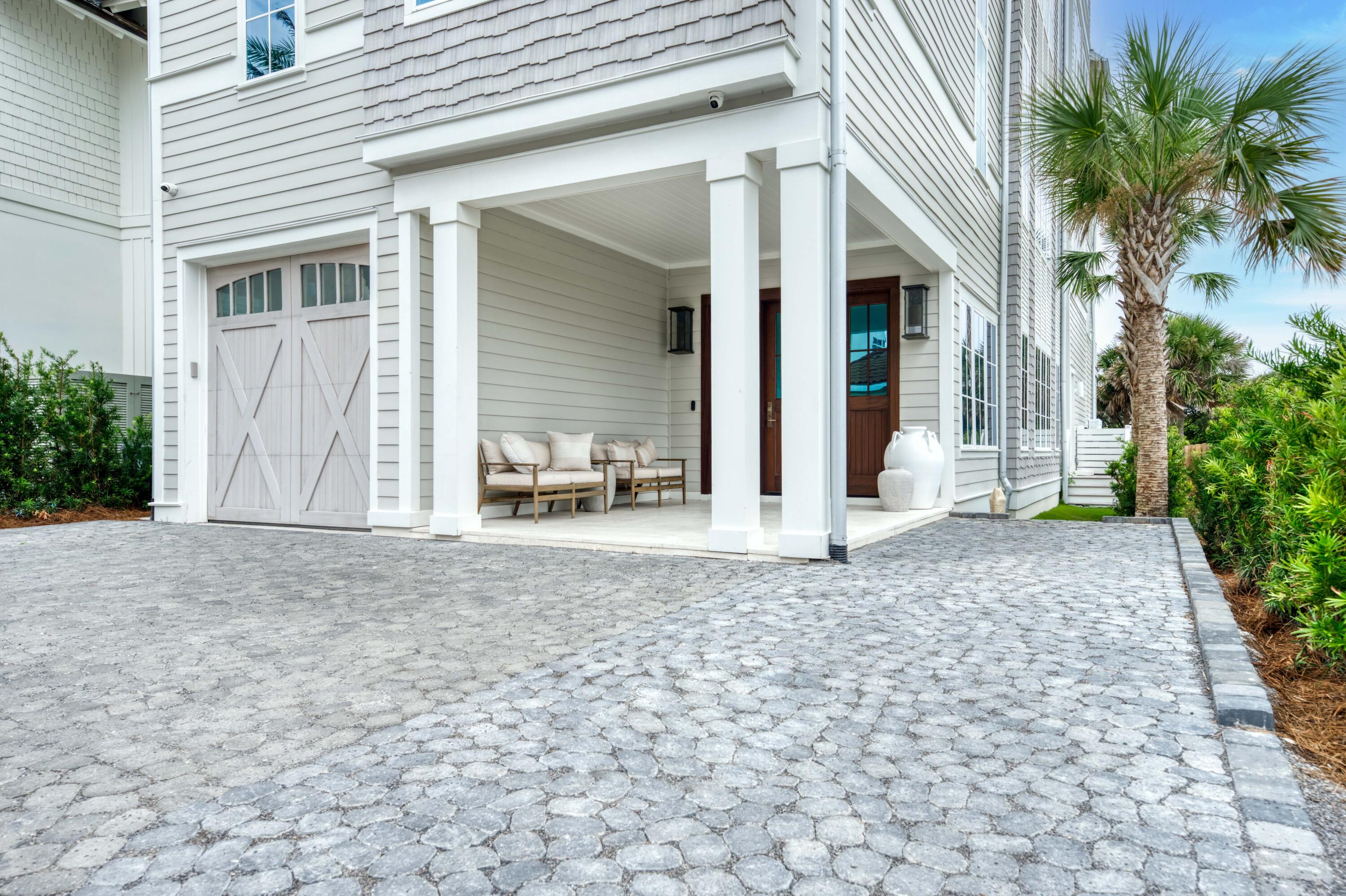 SEA WALK - Residential