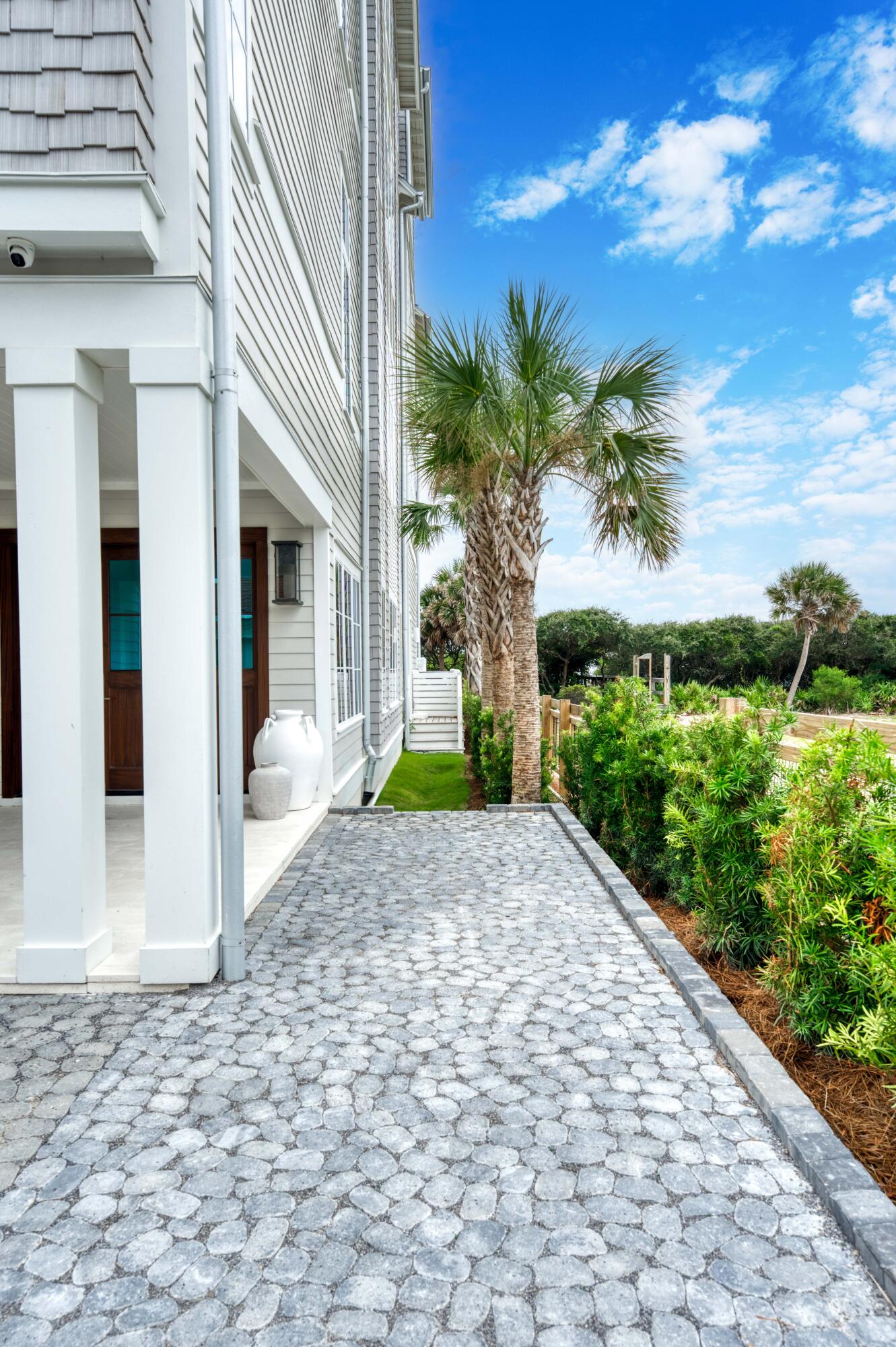 SEA WALK - Residential