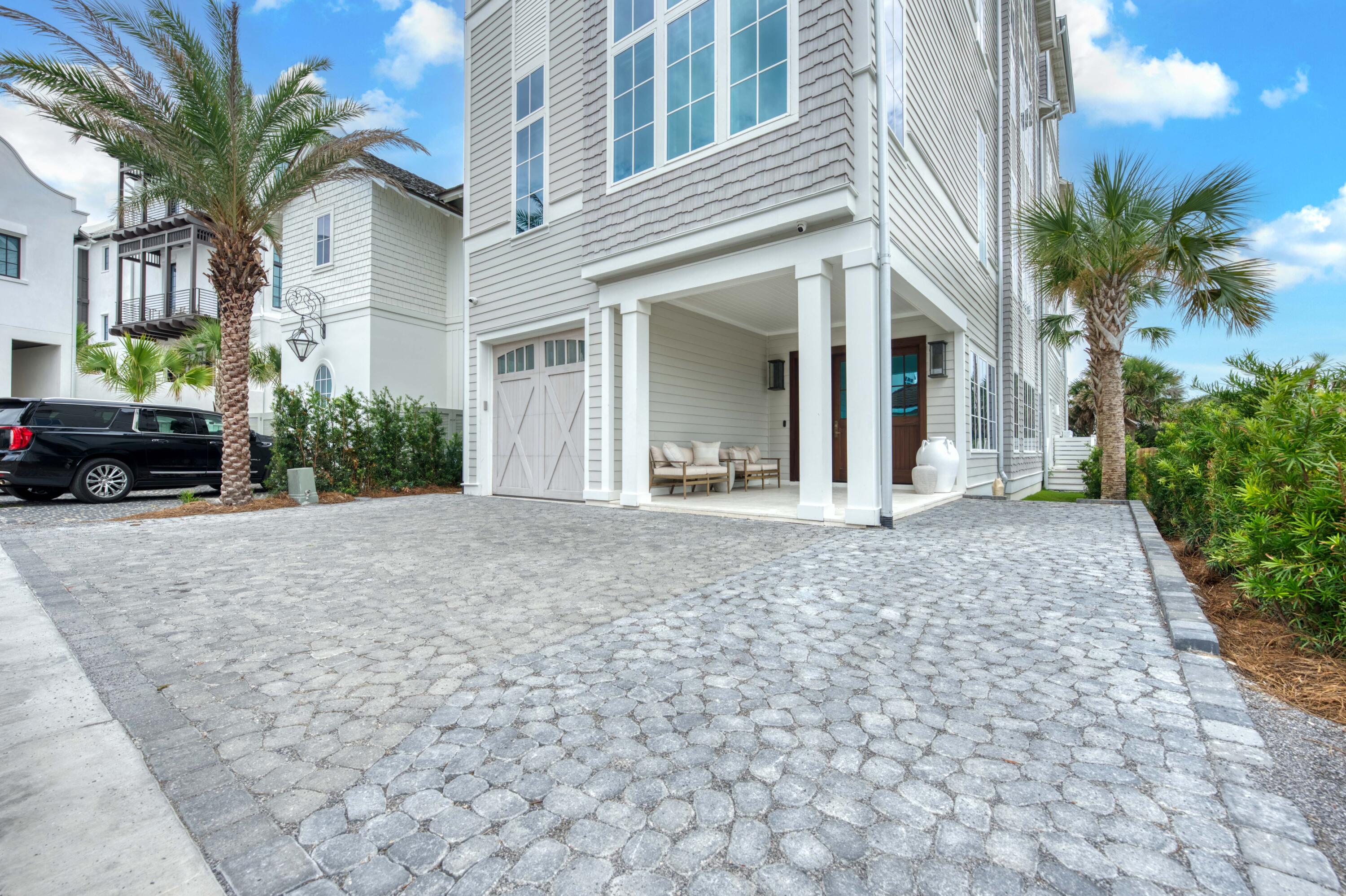 SEA WALK - Residential