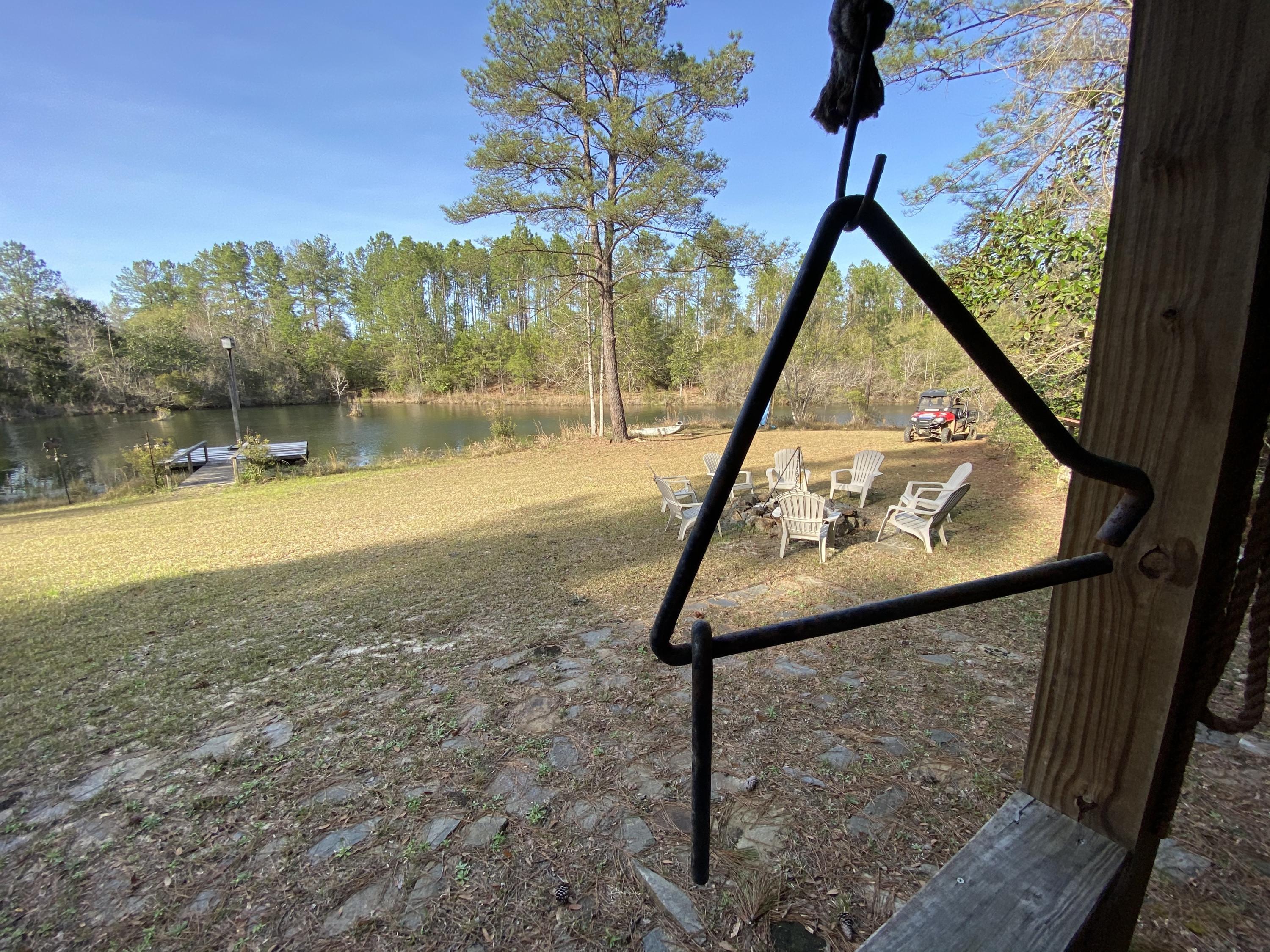 METES & BOUNDS - Land