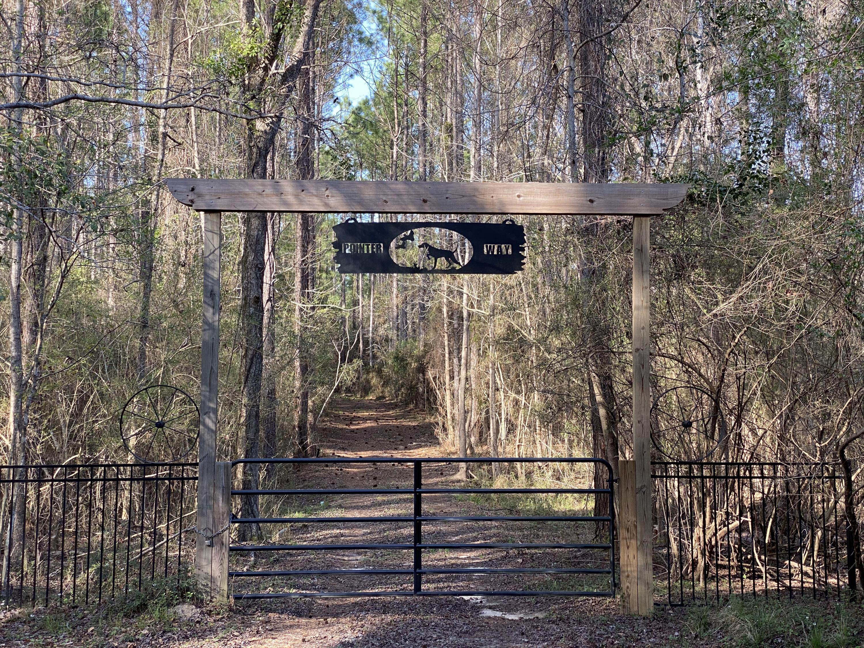 METES & BOUNDS - Land