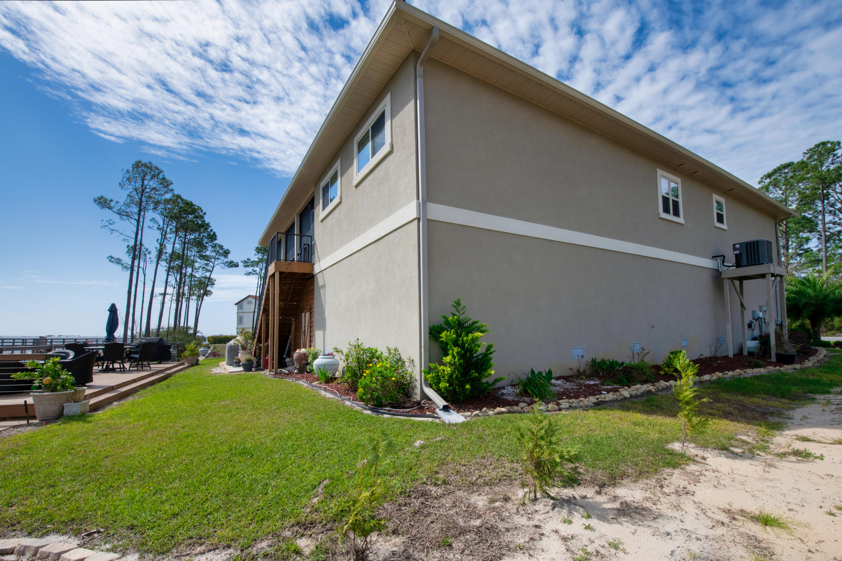 PALMETTO LAKE PRESERVE - Residential