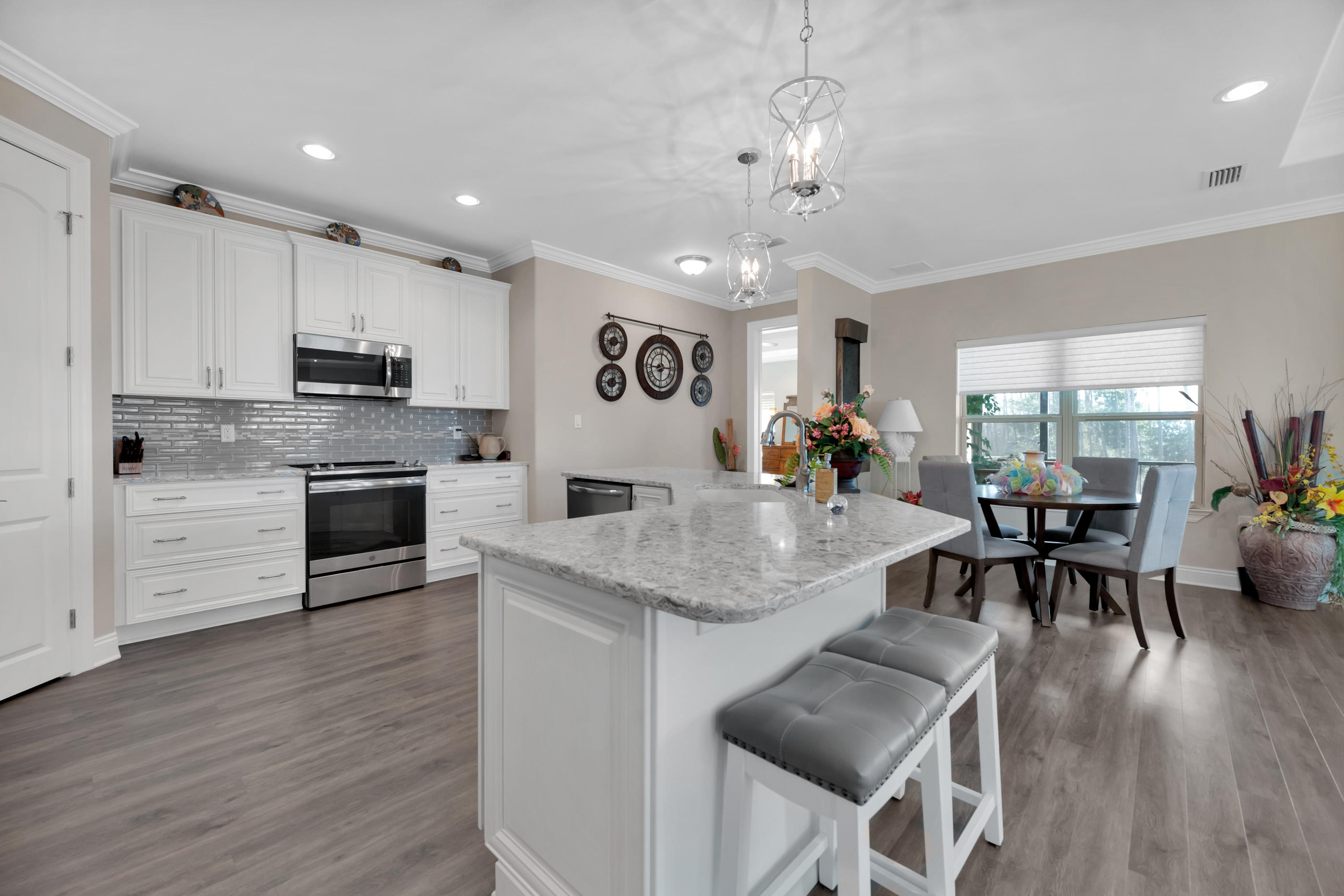 PALMETTO LAKE PRESERVE - Residential