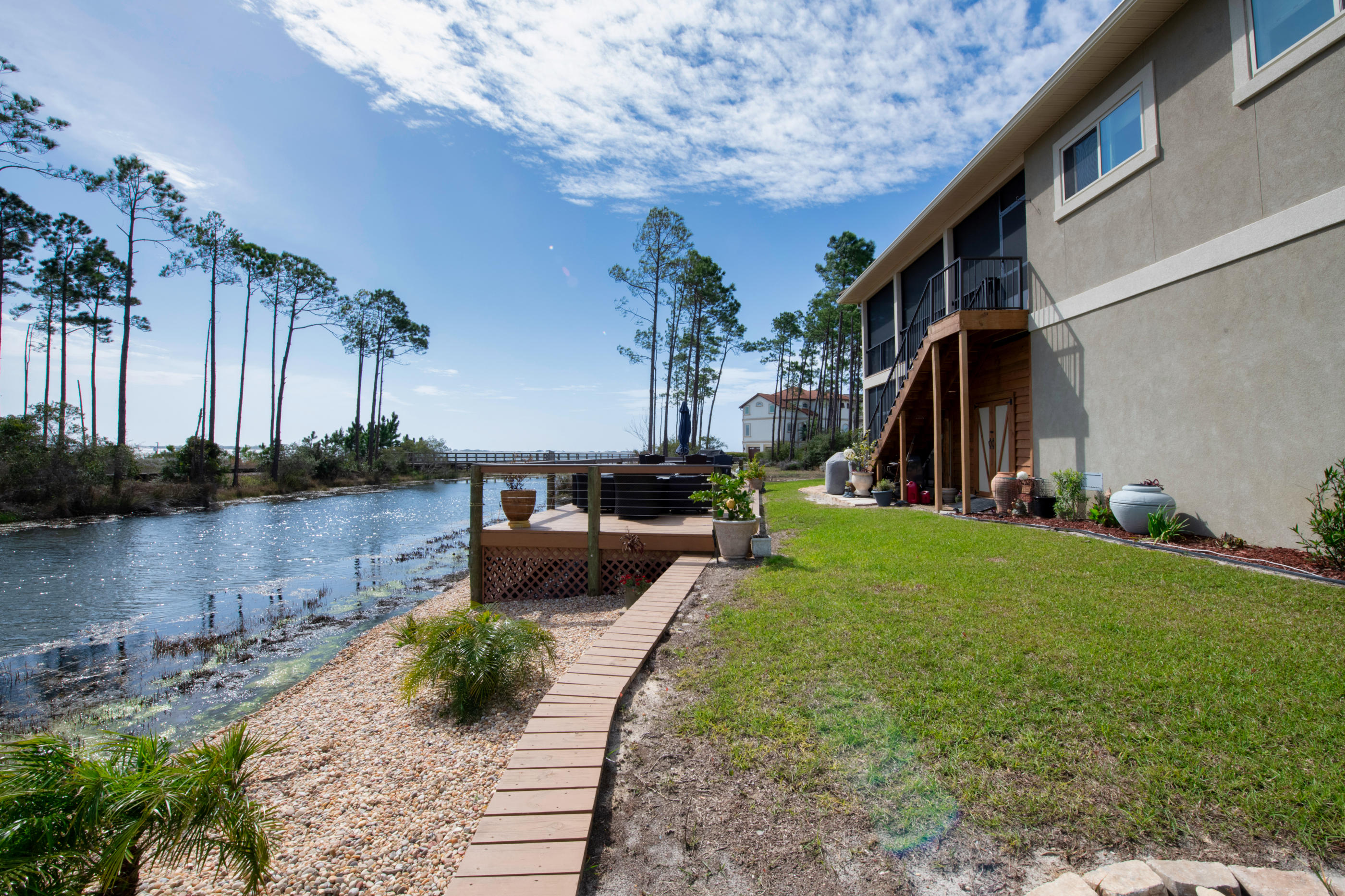 PALMETTO LAKE PRESERVE - Residential
