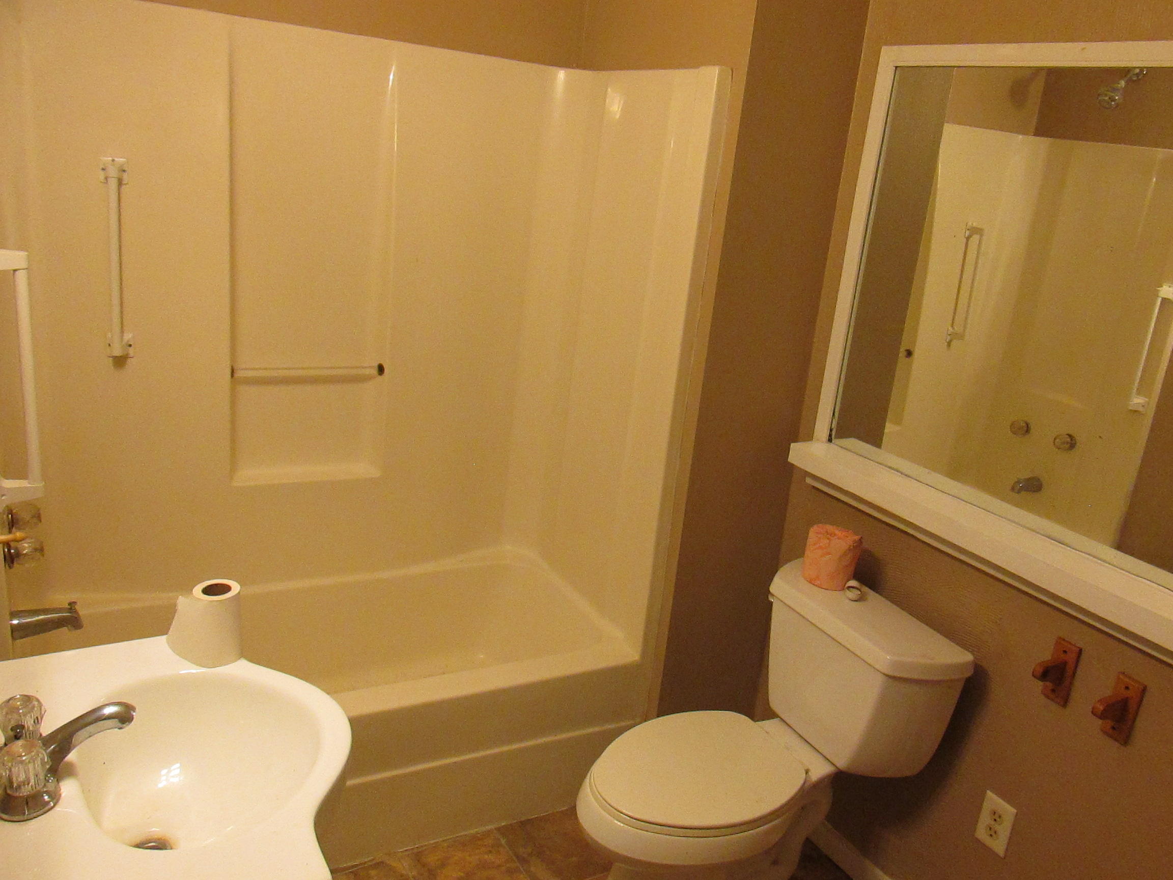 TOWN OF SANTA ROSA - Residential Lease