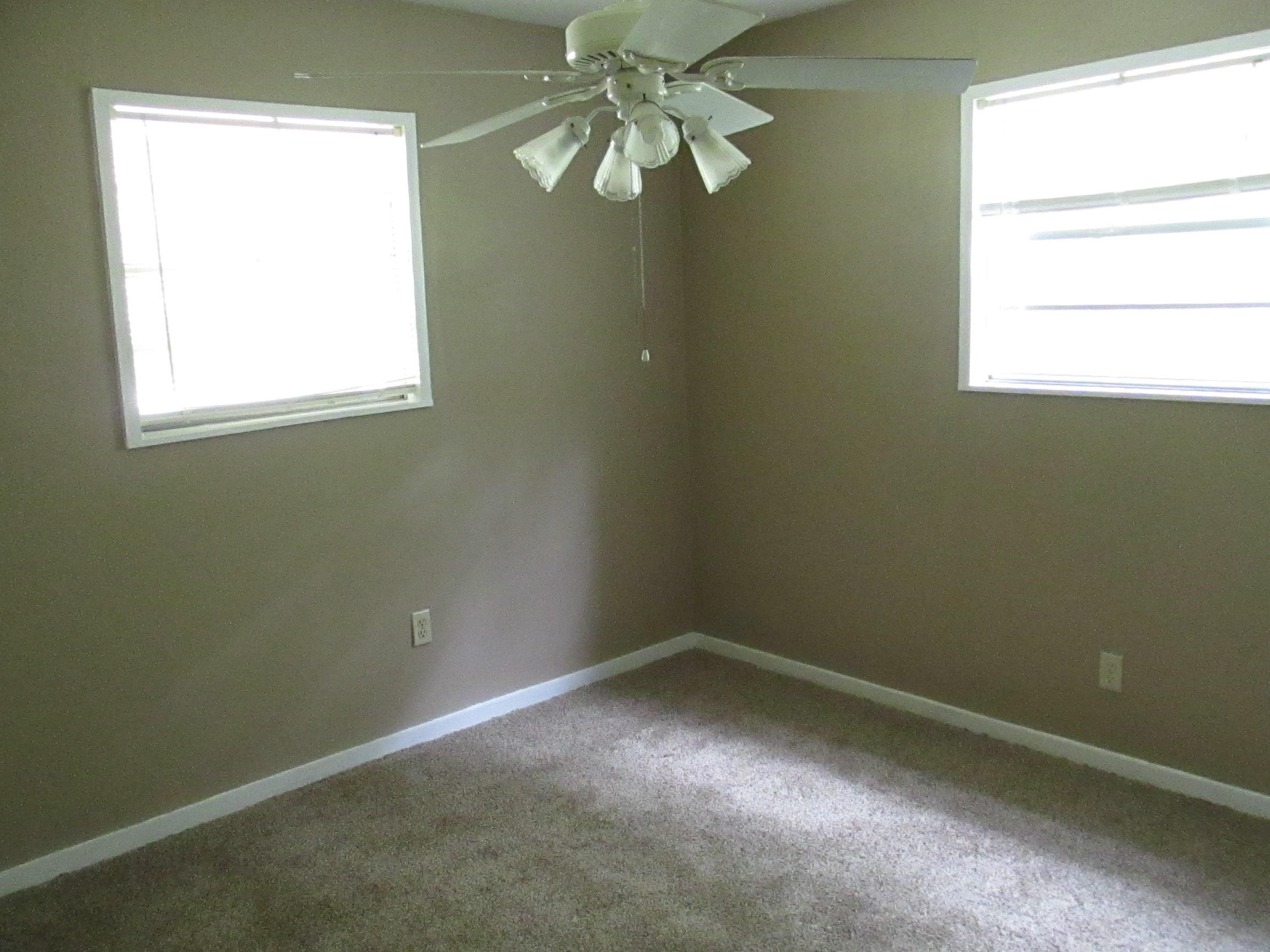 TOWN OF SANTA ROSA - Residential Lease