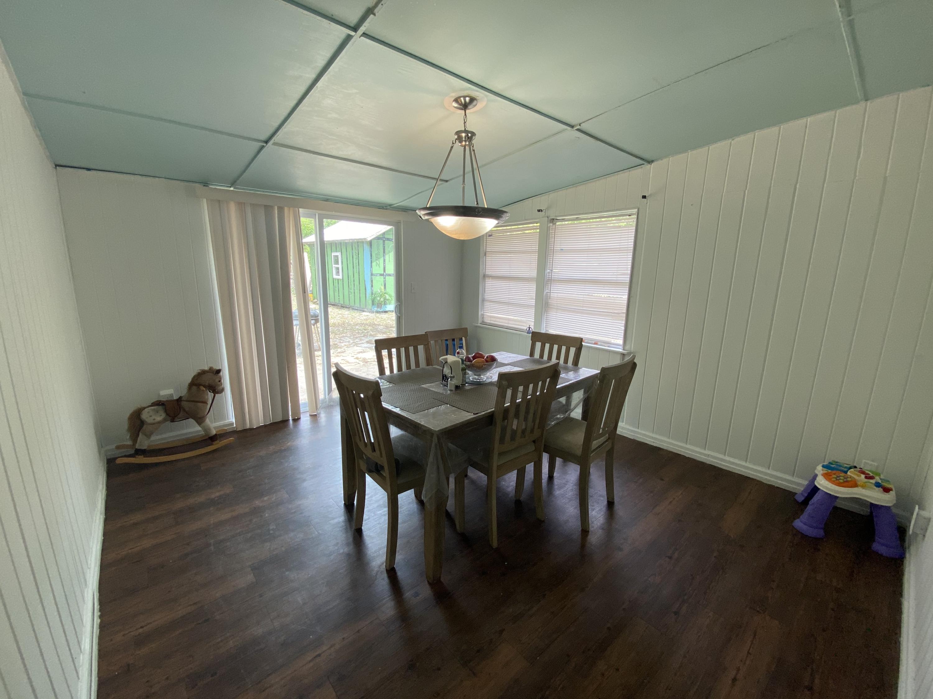 RE S/D PART ELLIOTT PT LOT 8 BLK A - Residential