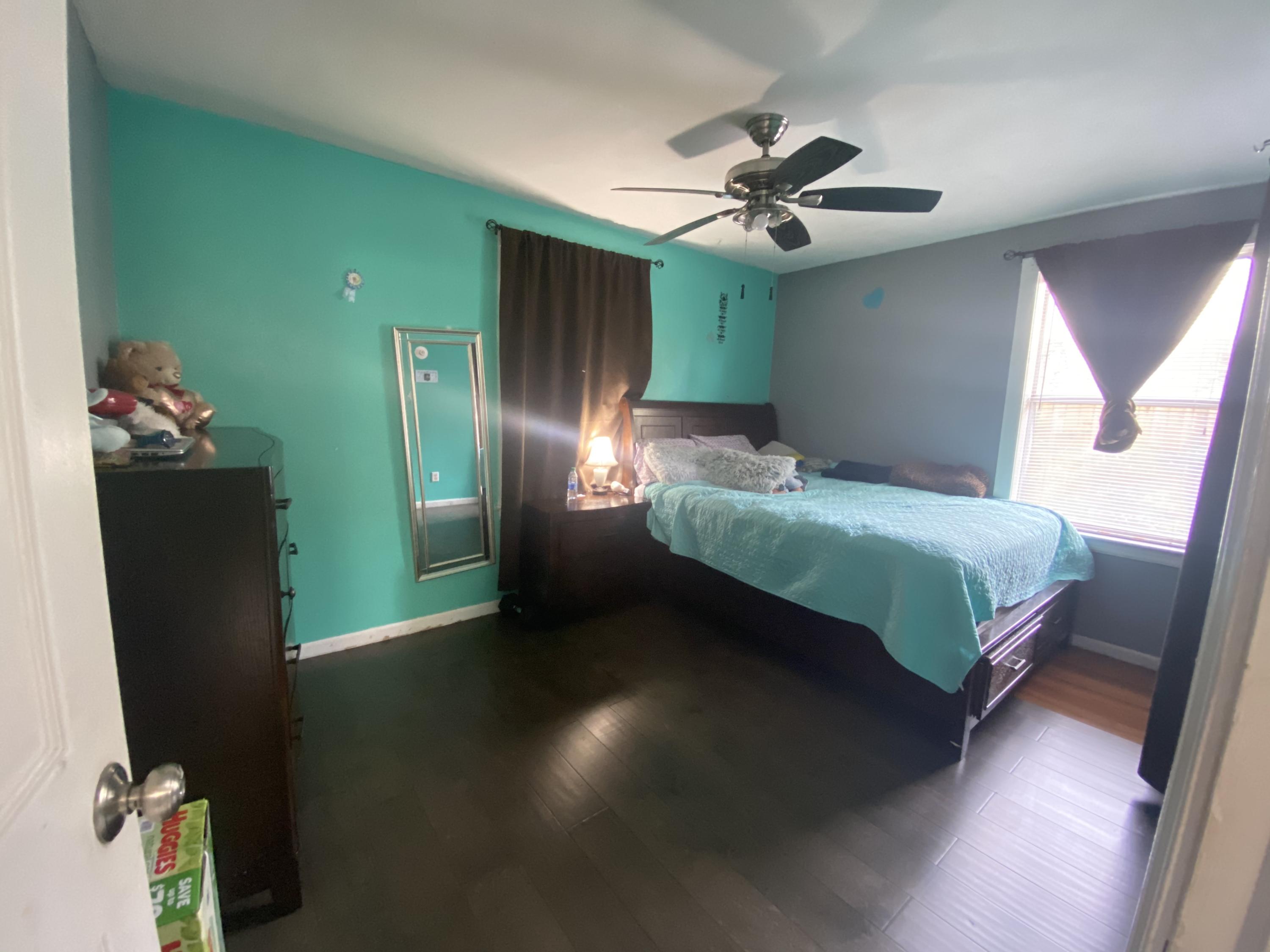 RE S/D PART ELLIOTT PT LOT 8 BLK A - Residential