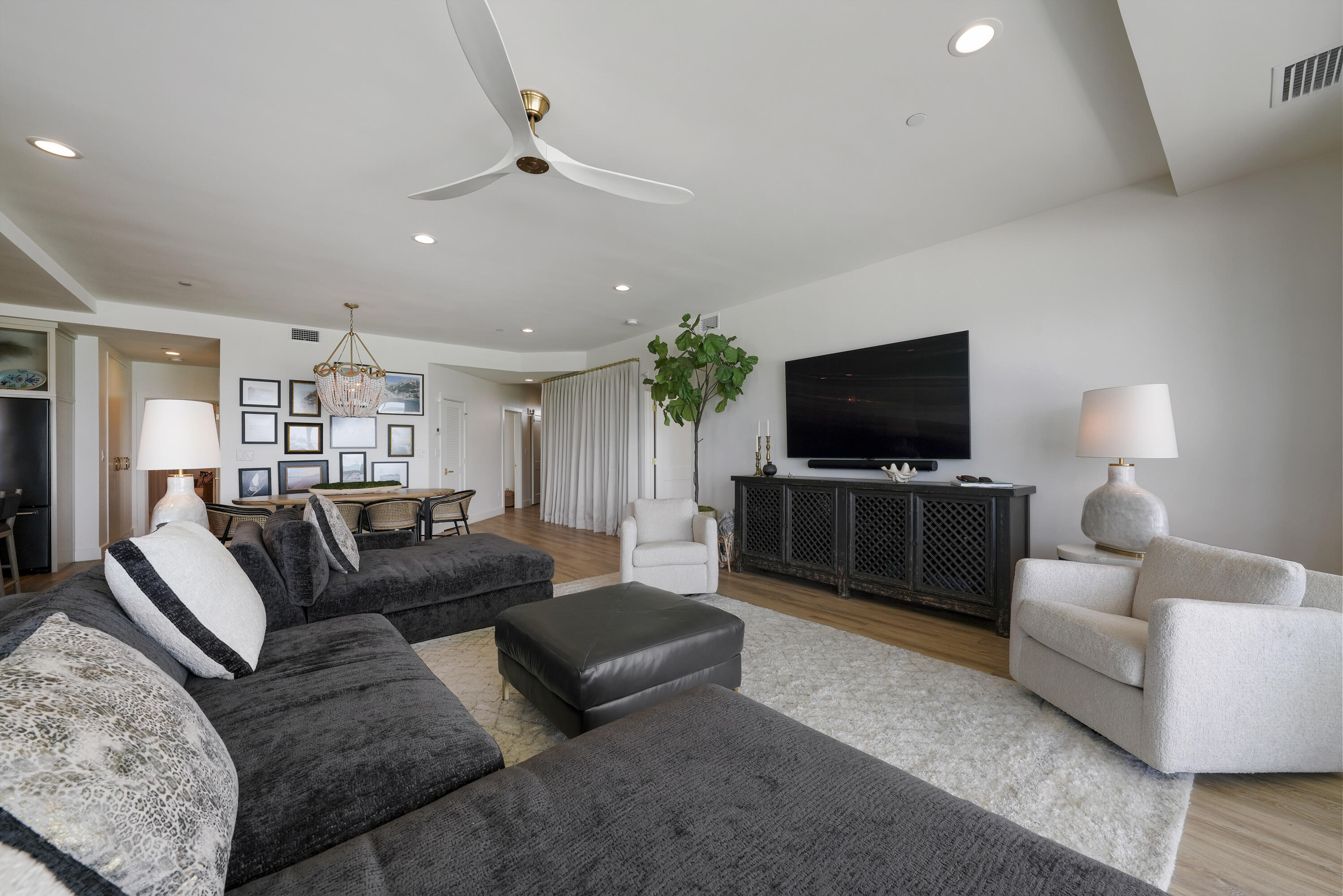 HIDDEN DUNES GRAND VILLAS - Residential