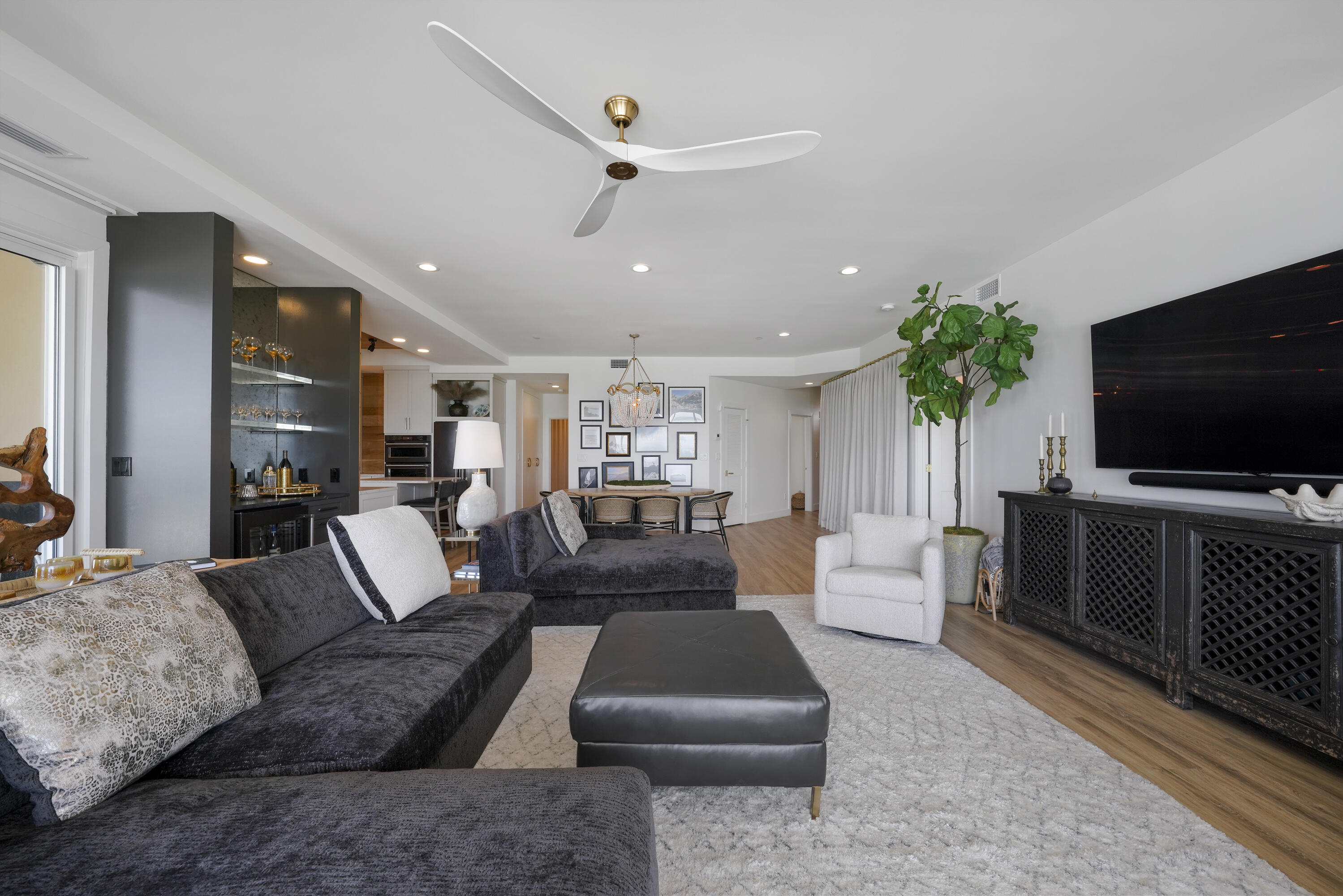 HIDDEN DUNES GRAND VILLAS - Residential