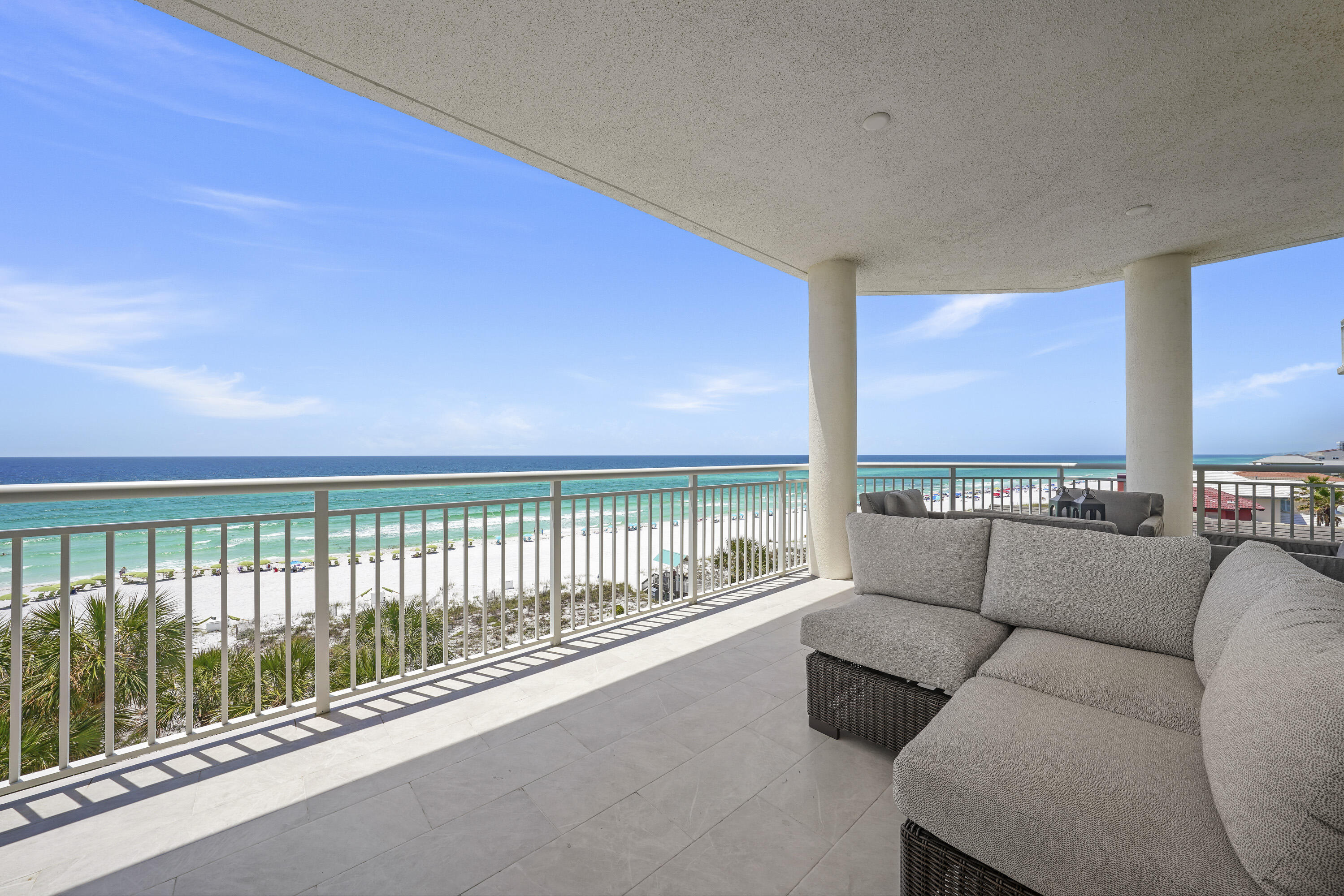 HIDDEN DUNES GRAND VILLAS - Residential