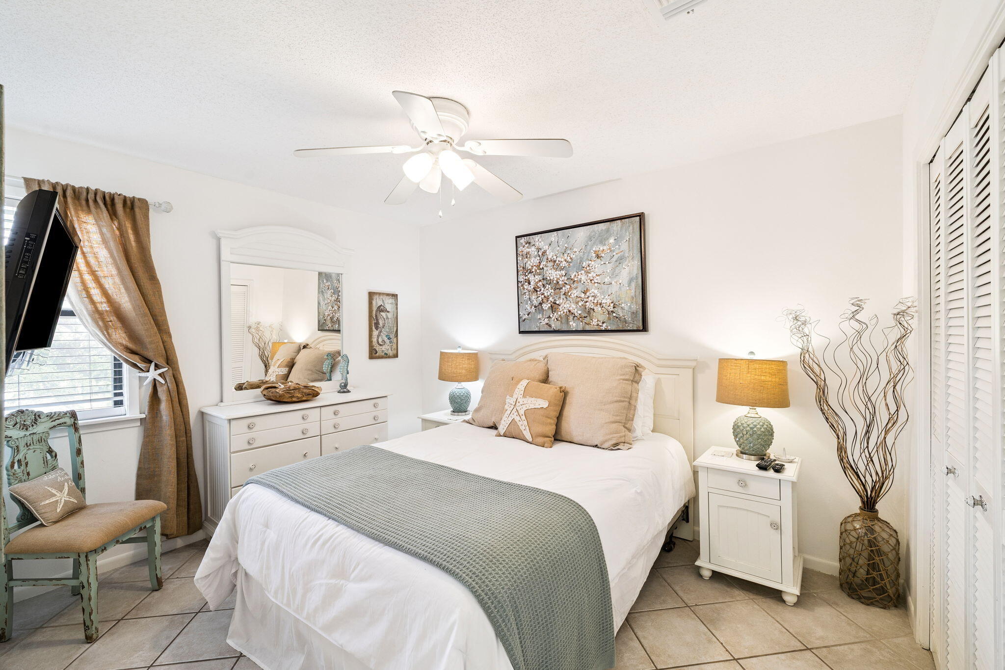 BEACHWOOD VILLAS CONDO - Residential