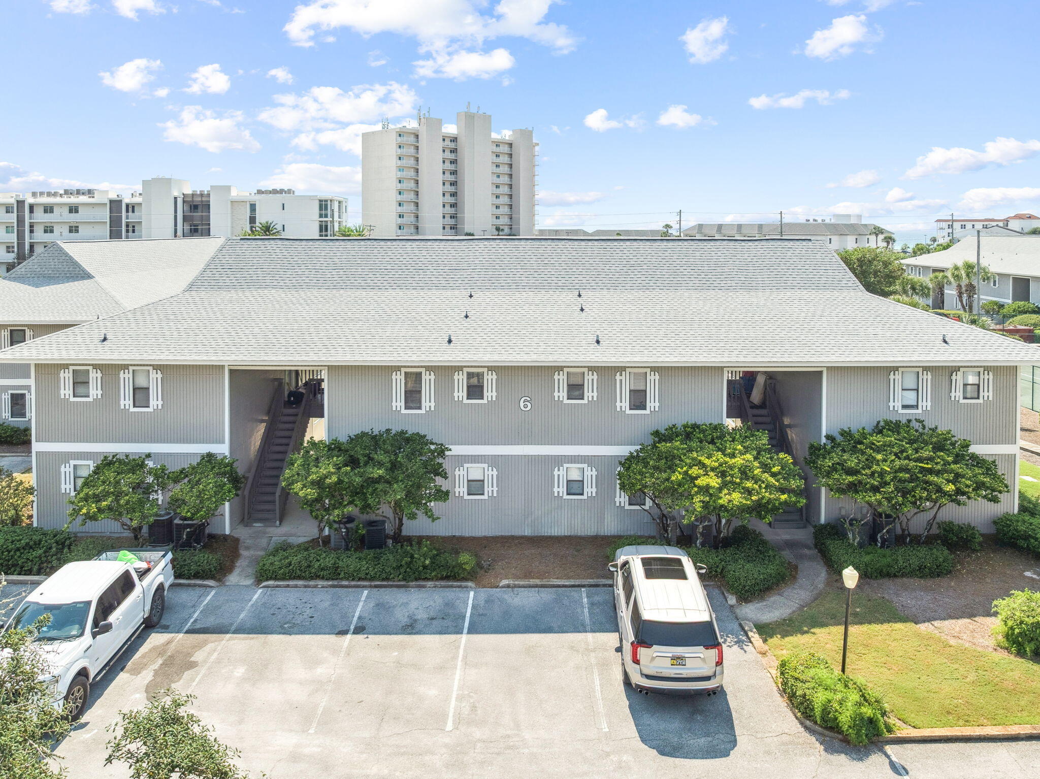 BEACHWOOD VILLAS CONDO - Residential