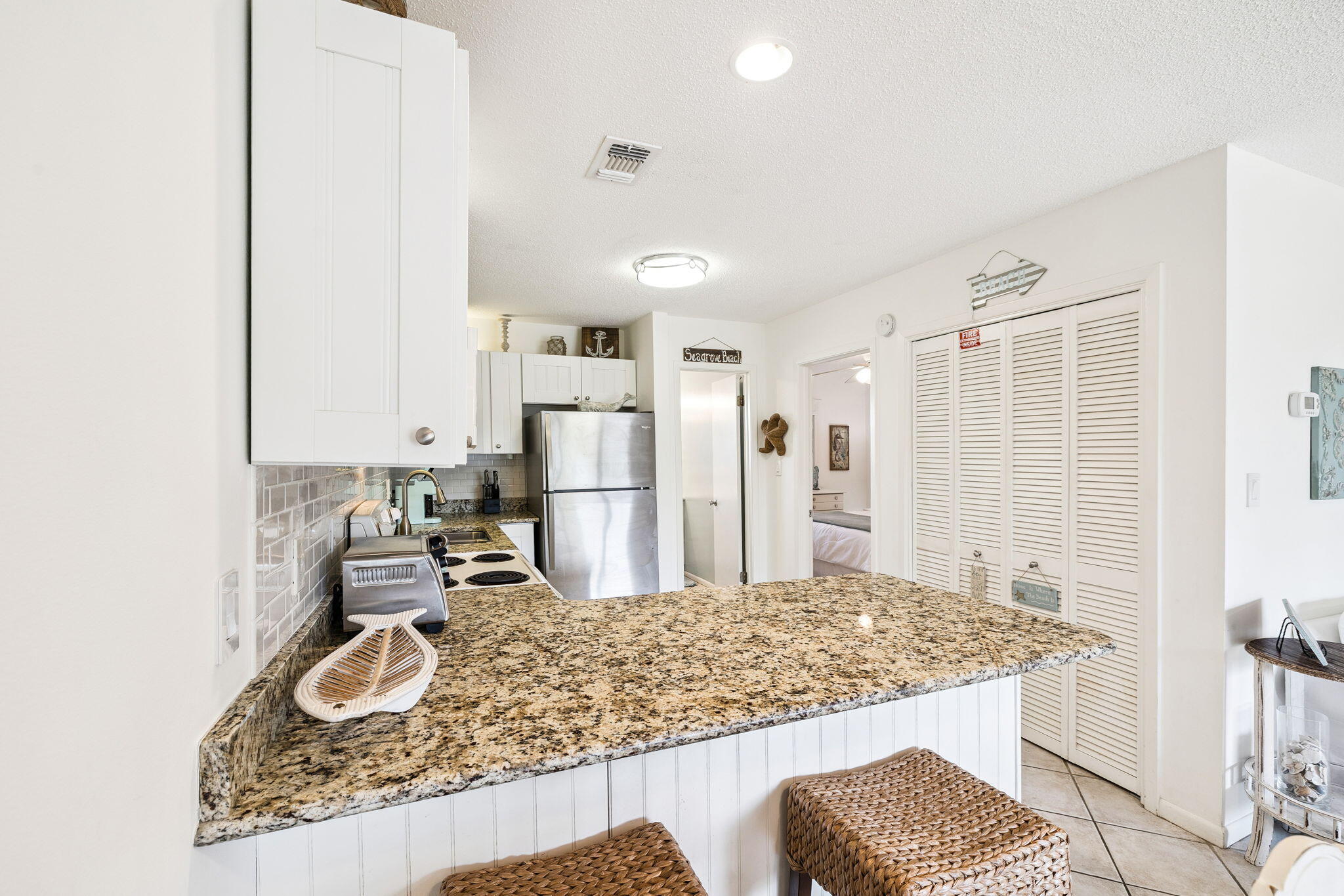 BEACHWOOD VILLAS CONDO - Residential