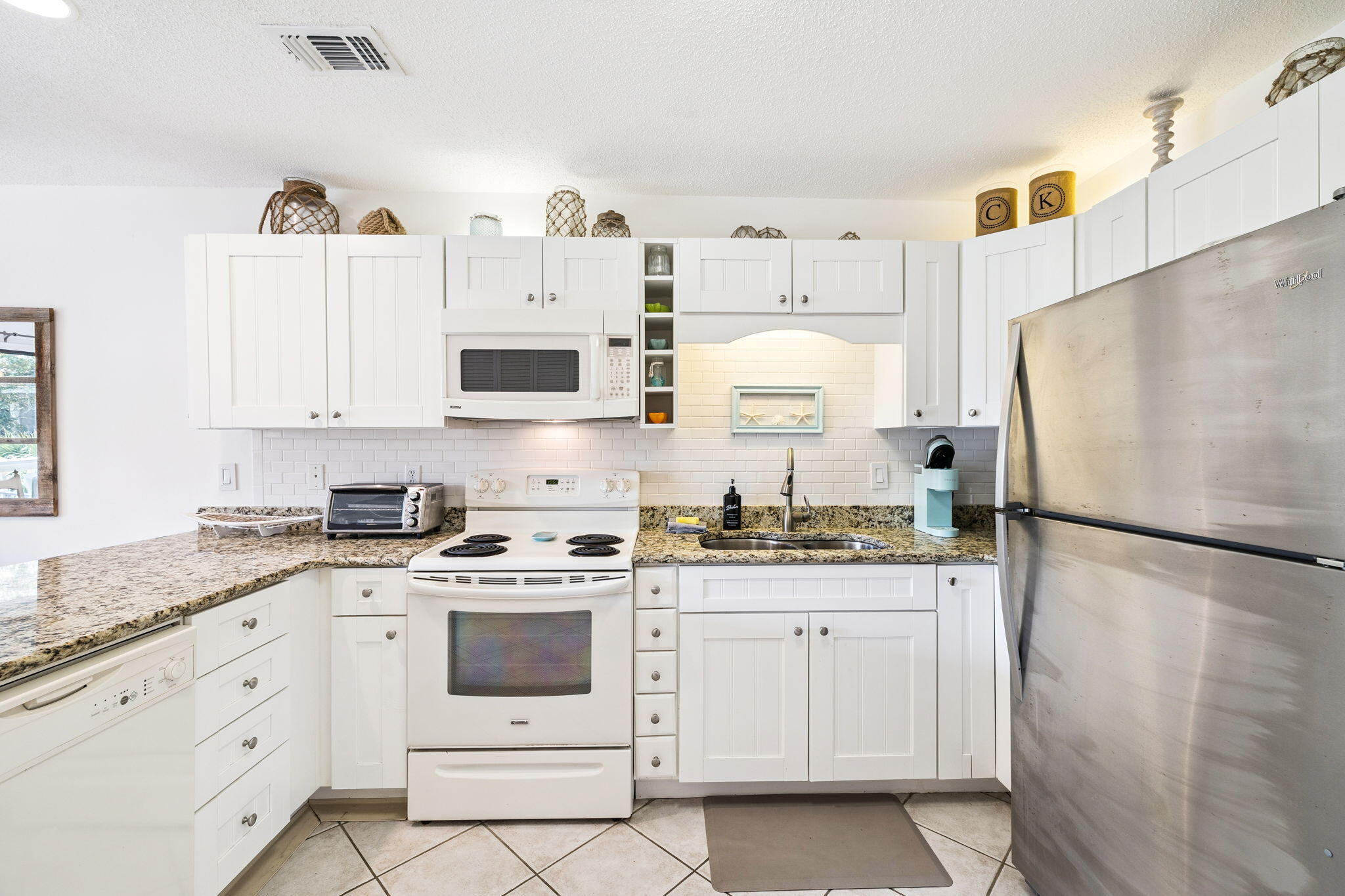 BEACHWOOD VILLAS CONDO - Residential