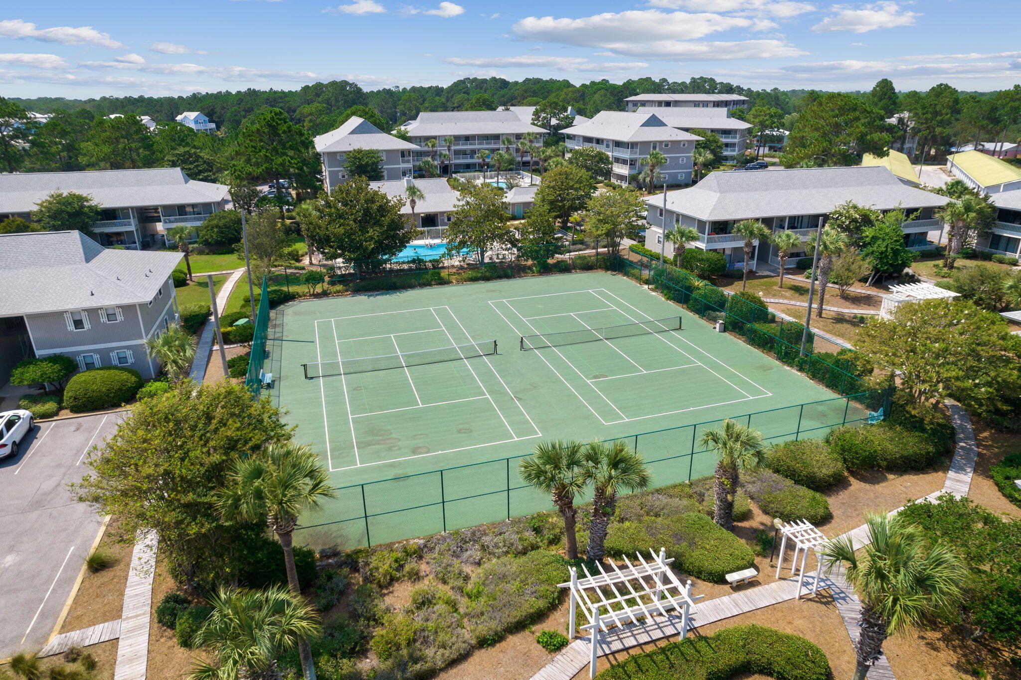 BEACHWOOD VILLAS CONDO - Residential