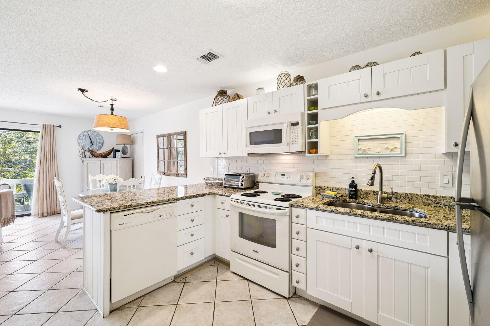 BEACHWOOD VILLAS CONDO - Residential