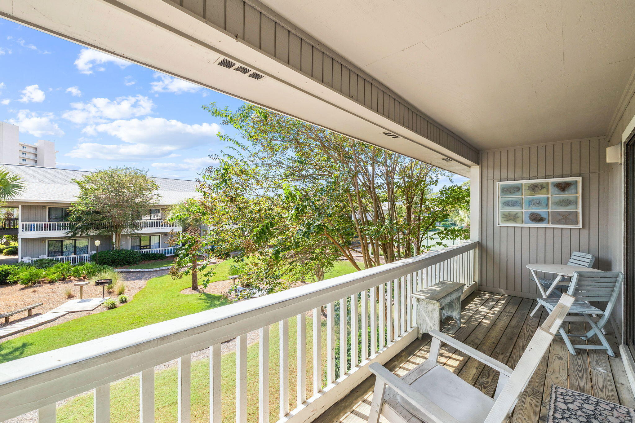 BEACHWOOD VILLAS CONDO - Residential