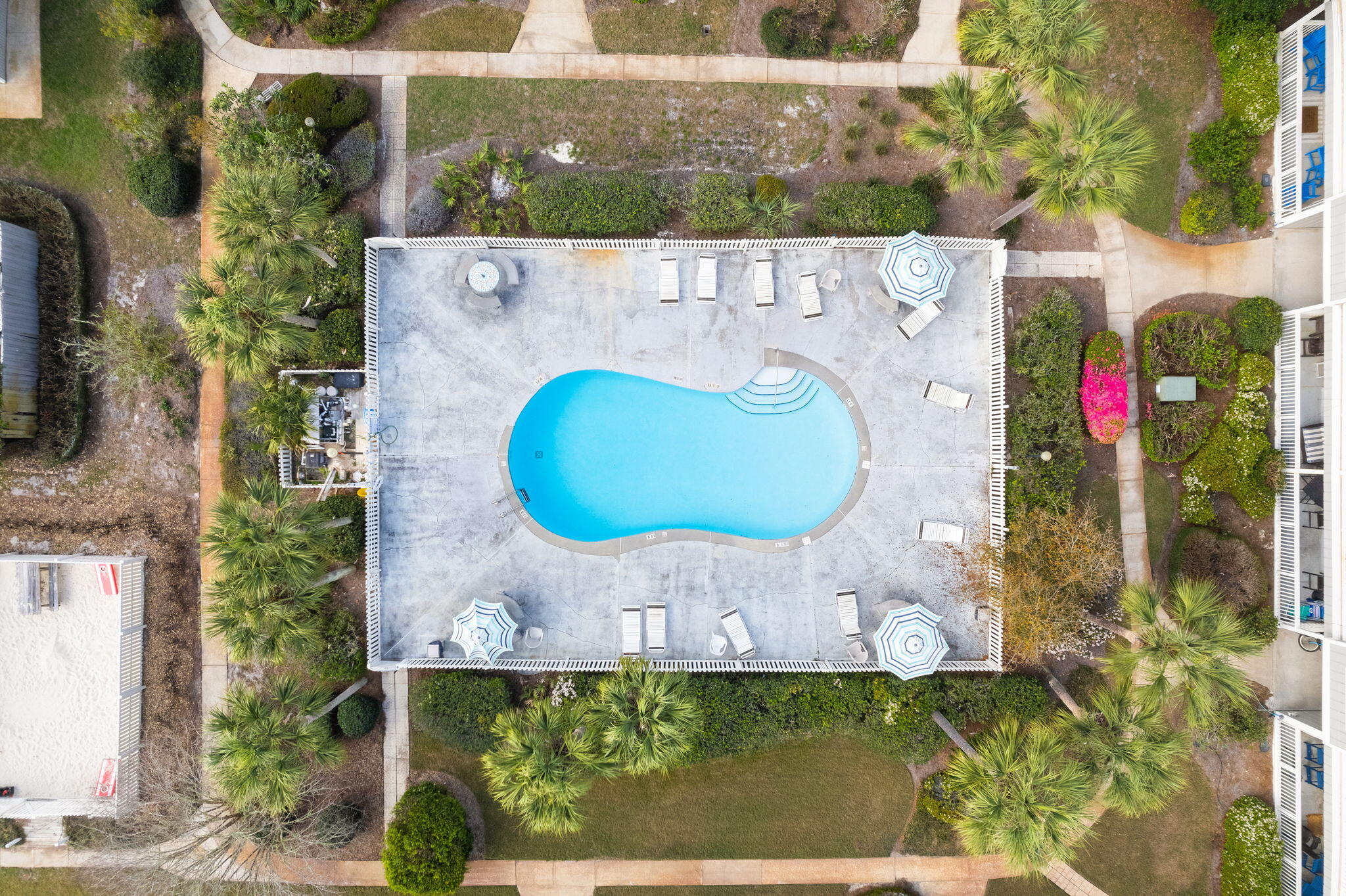 BEACHWOOD VILLAS CONDO - Residential