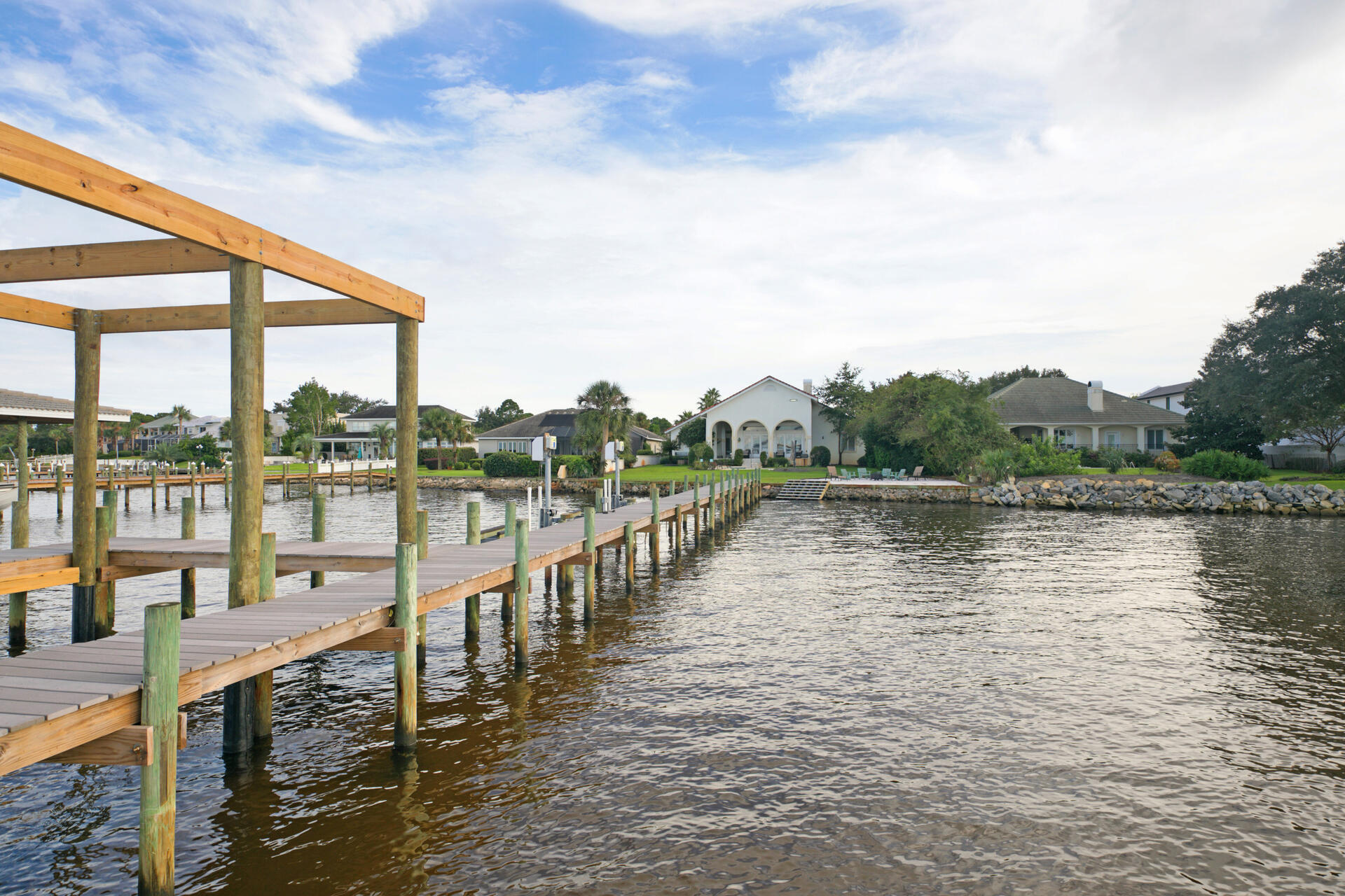Emerald Bay BAYWINDS GOLF EST PH 1 - Residential