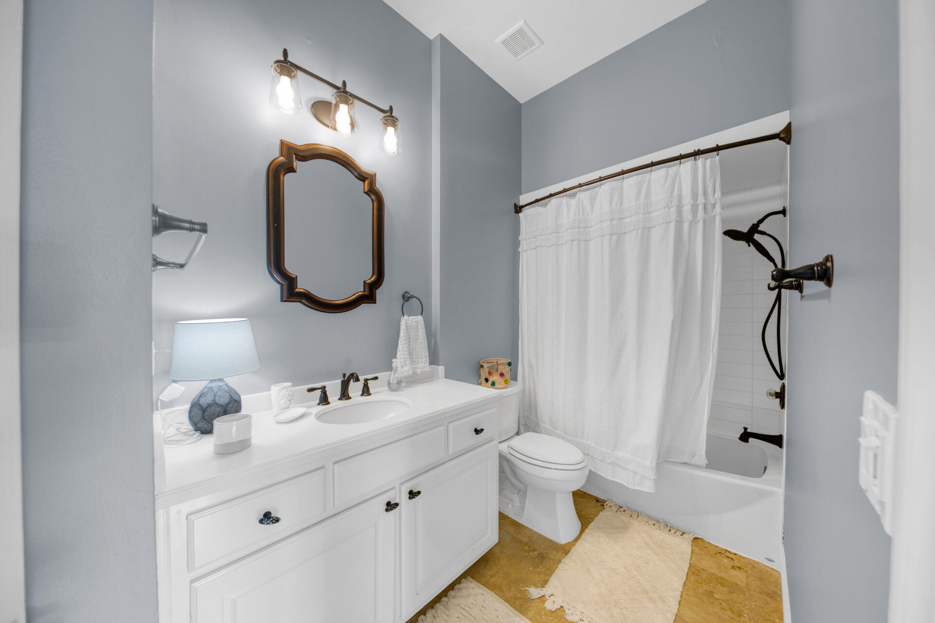 Emerald Bay BAYWINDS GOLF EST PH 1 - Residential