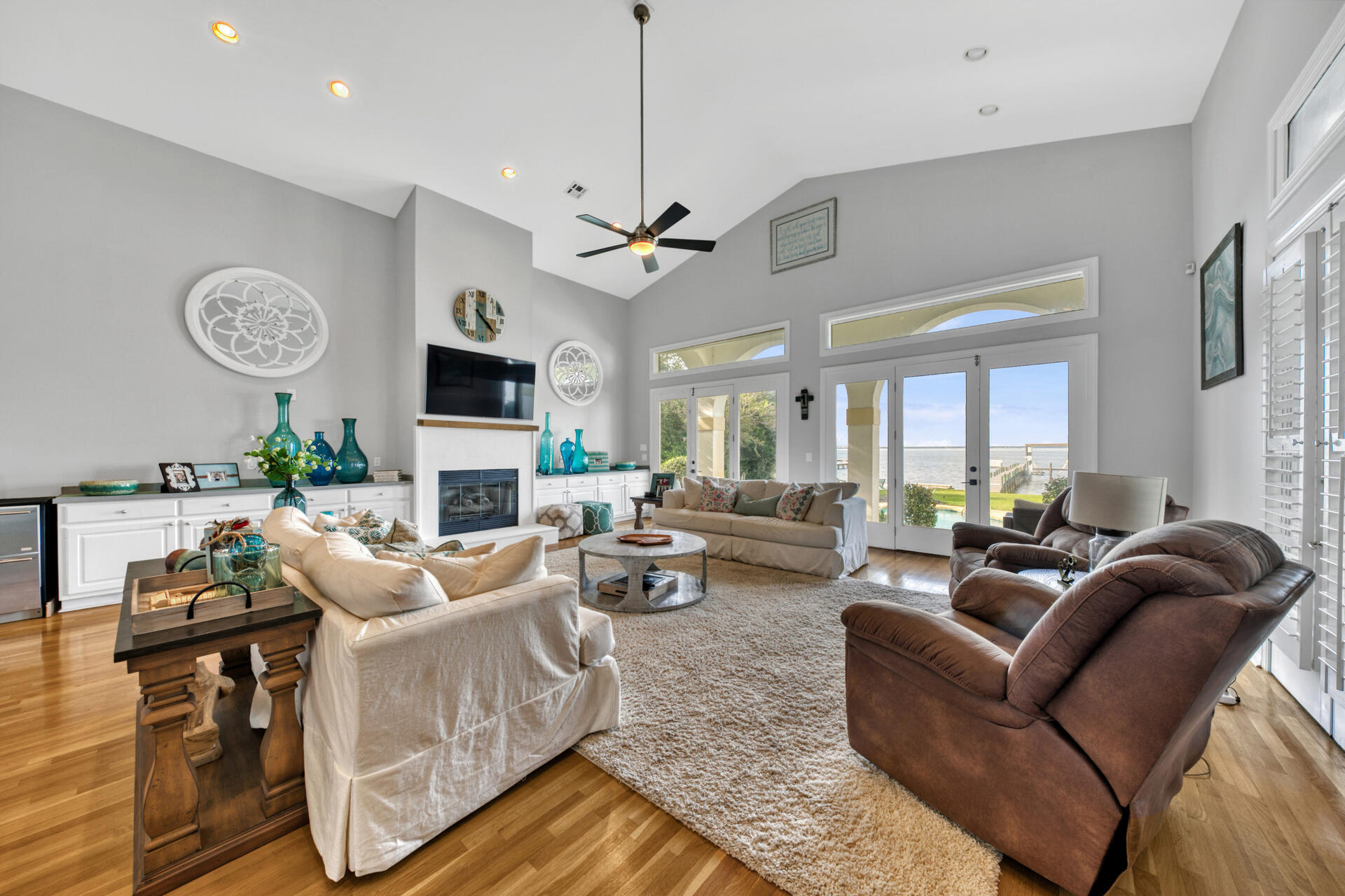 Emerald Bay BAYWINDS GOLF EST PH 1 - Residential