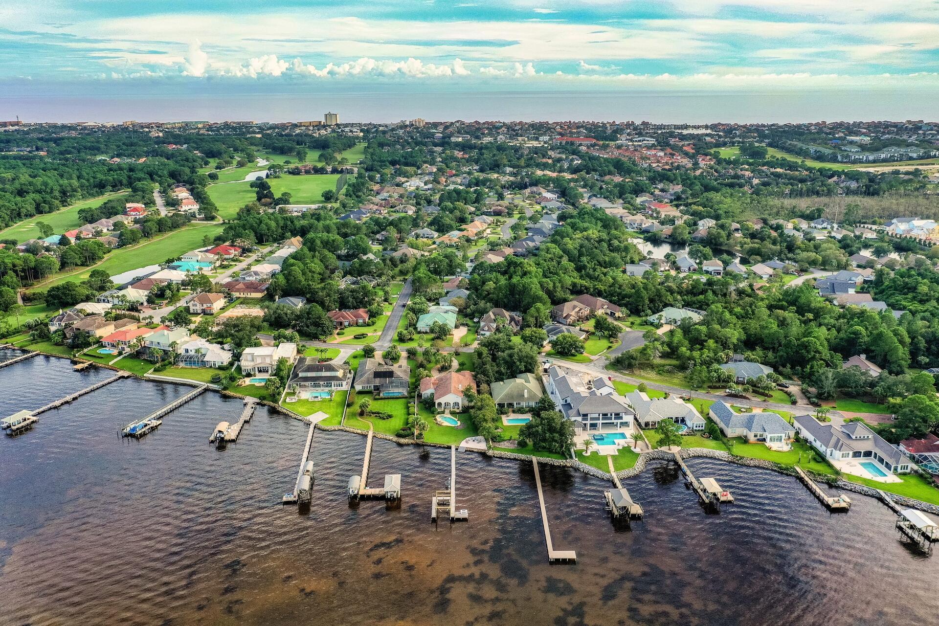 Emerald Bay BAYWINDS GOLF EST PH 1 - Residential