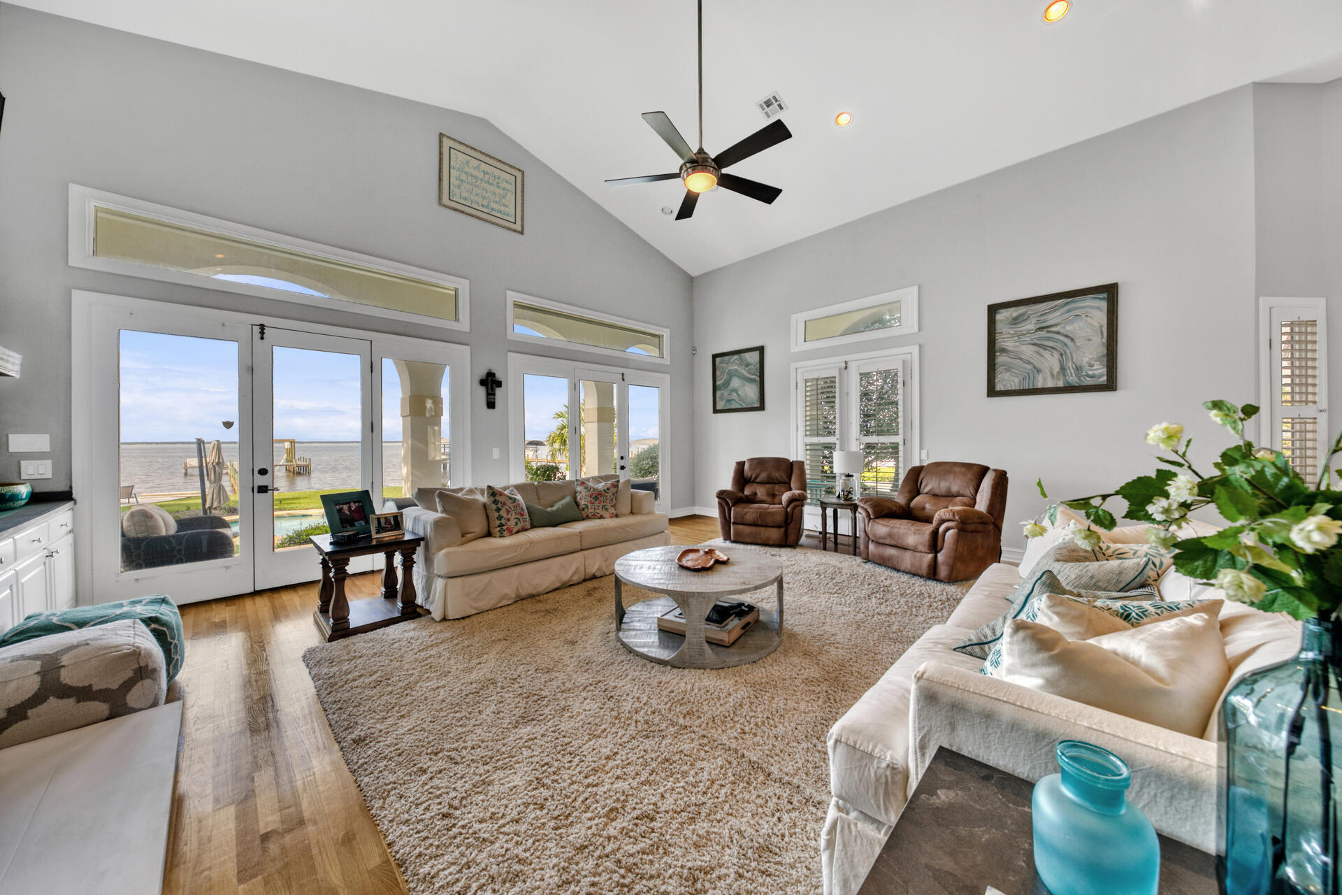 Emerald Bay BAYWINDS GOLF EST PH 1 - Residential