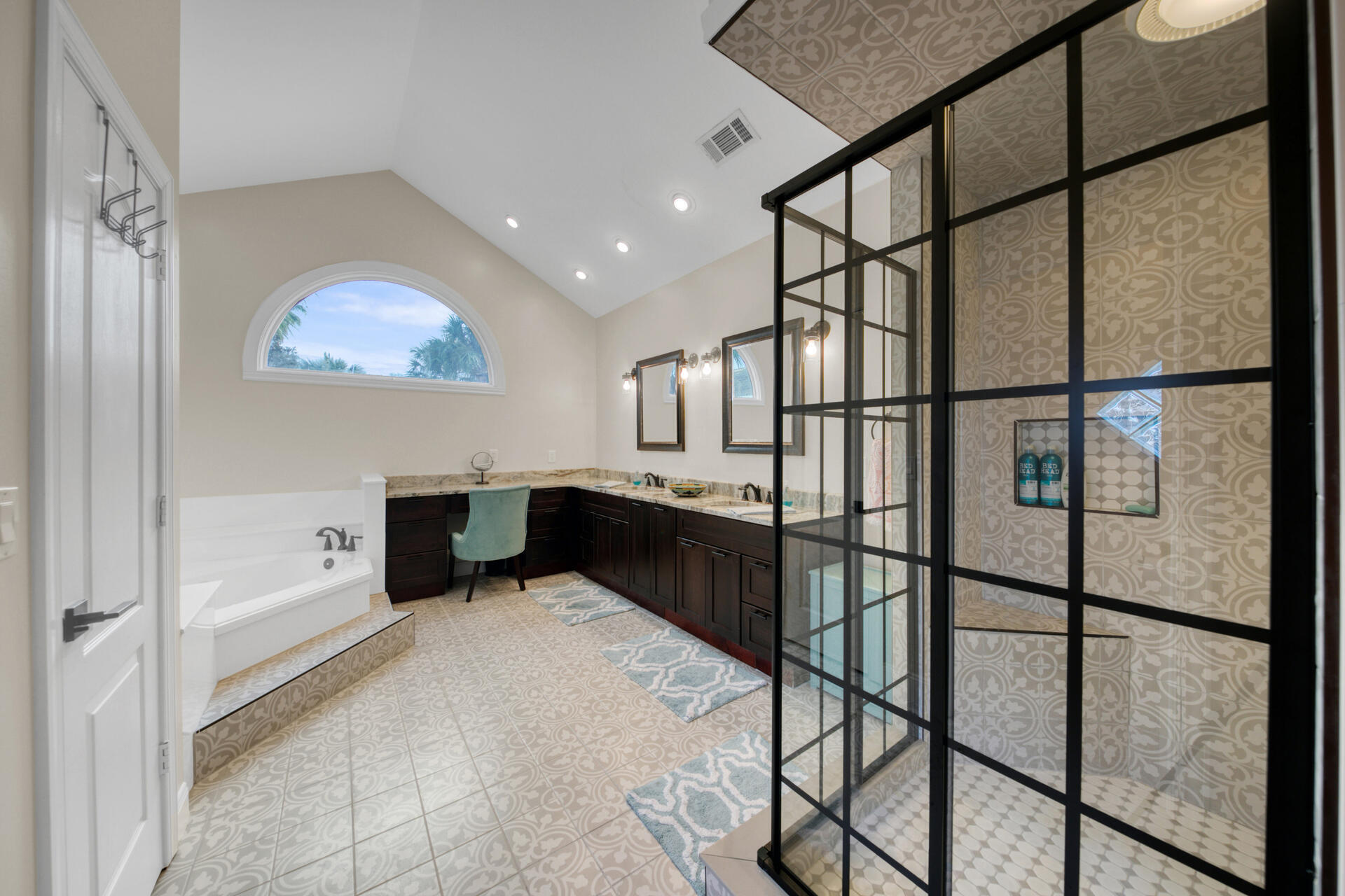 Emerald Bay BAYWINDS GOLF EST PH 1 - Residential