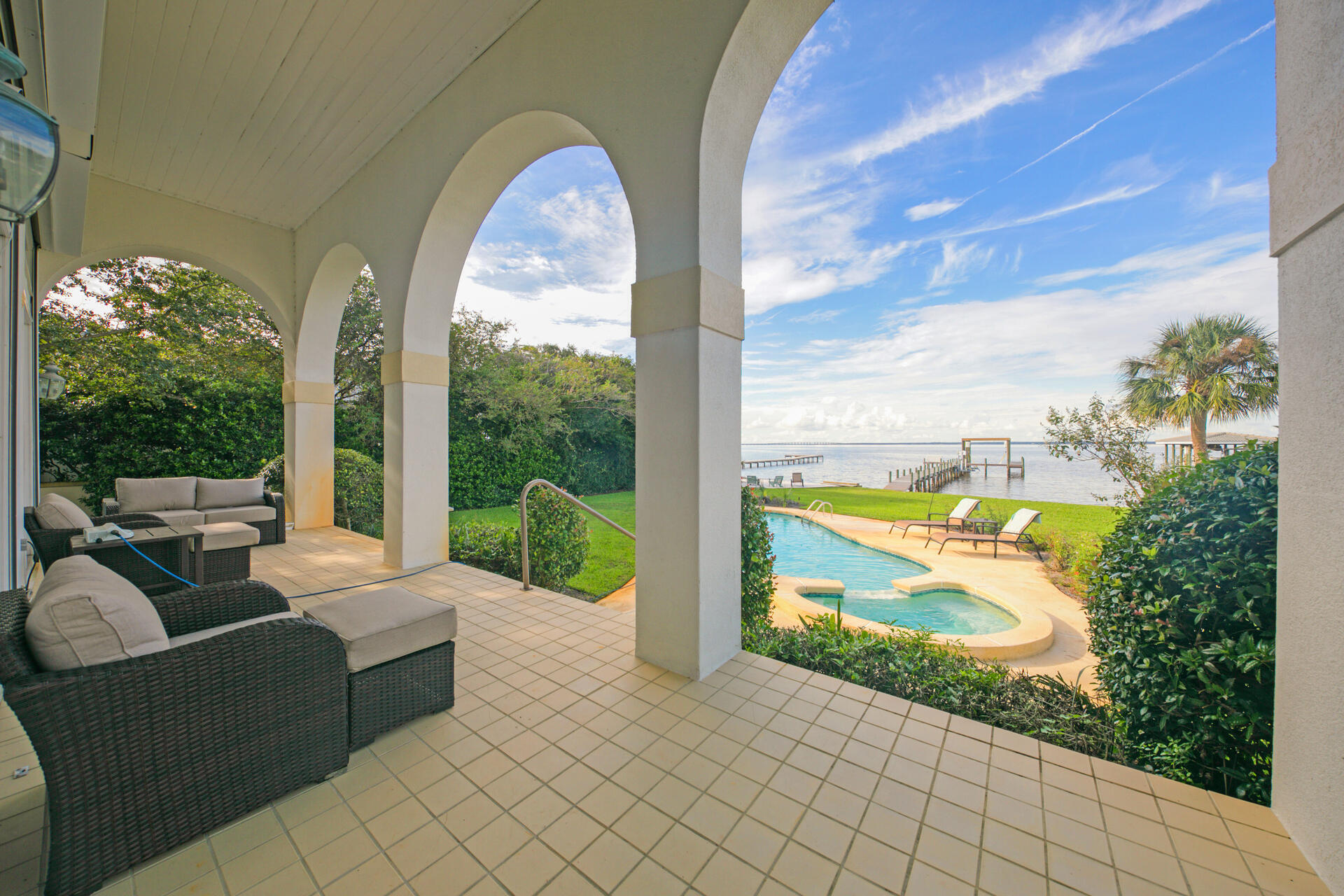 Emerald Bay BAYWINDS GOLF EST PH 1 - Residential
