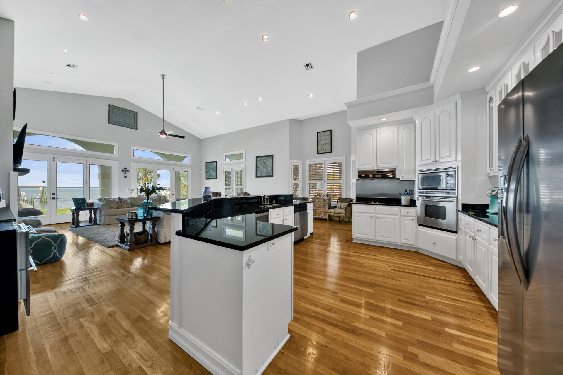 Emerald Bay BAYWINDS GOLF EST PH 1 - Residential