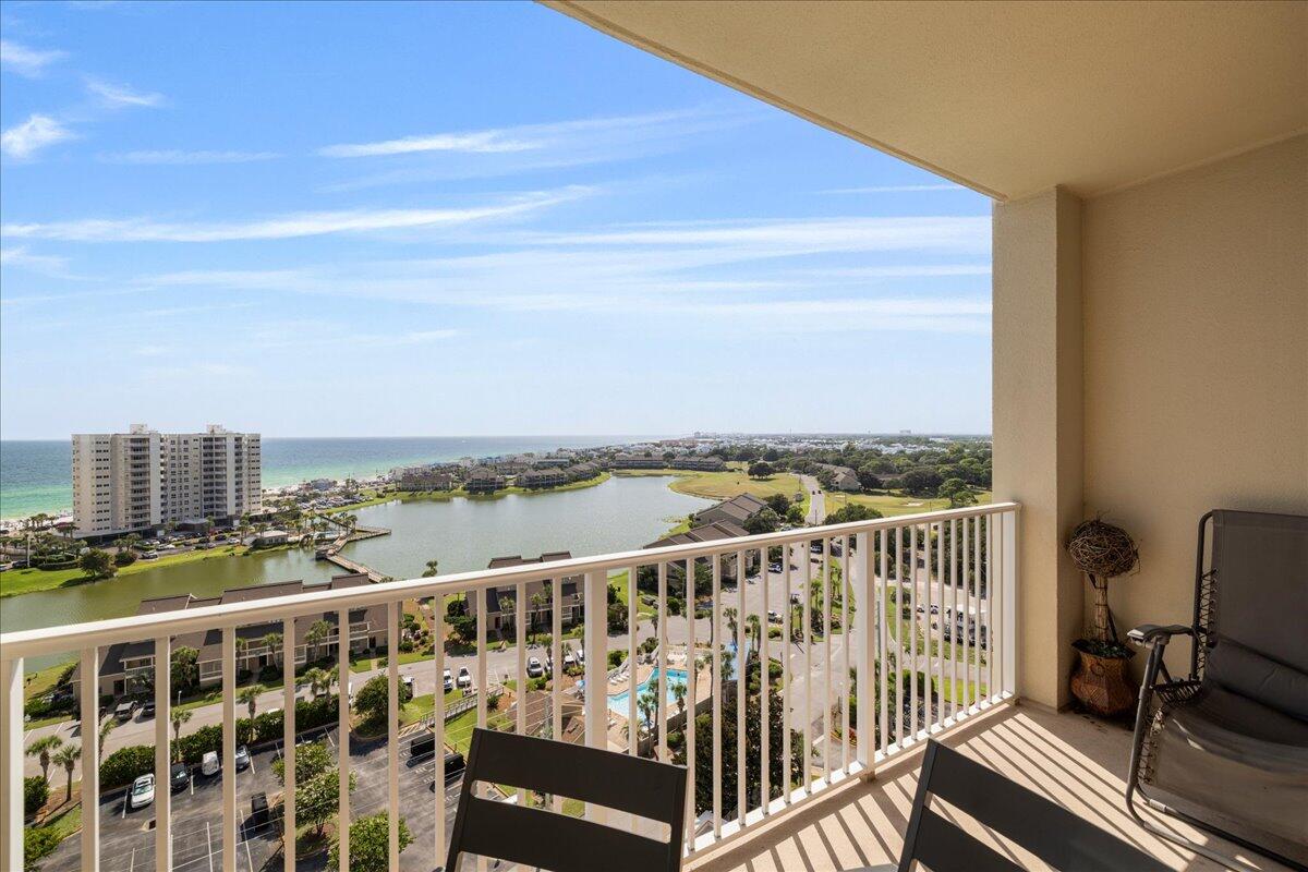 ARIEL DUNES II - Residential