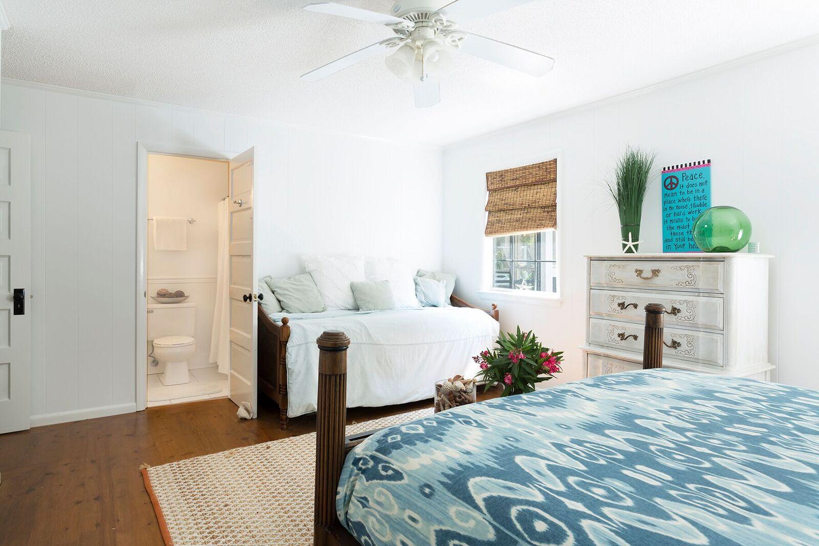 GULF SHORE MANOR - Residential